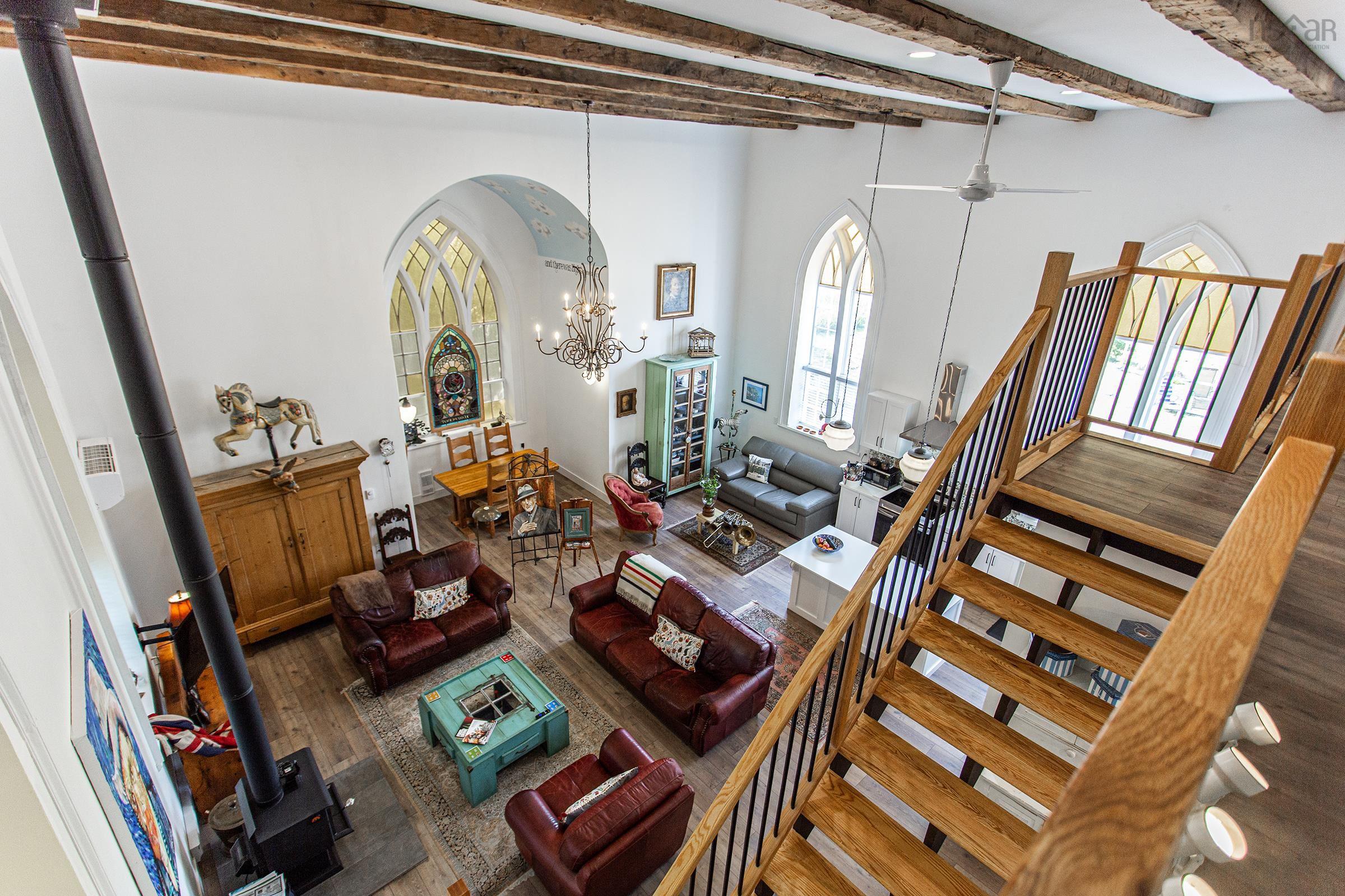 $485,000.00: 579 Main Street, Lawrencetown