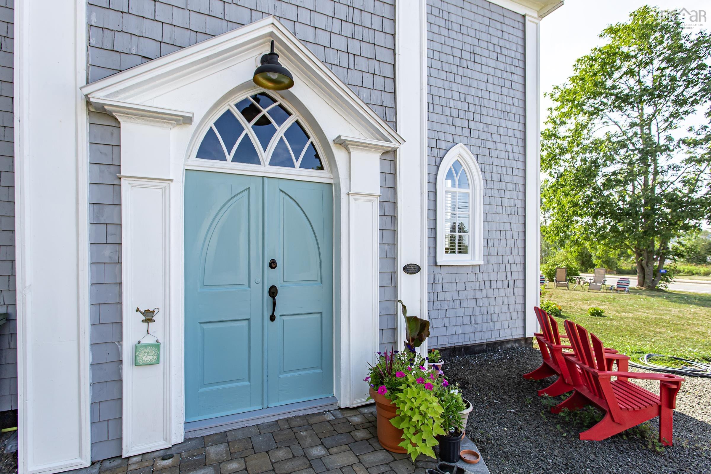 $485,000.00: 579 Main Street, Lawrencetown