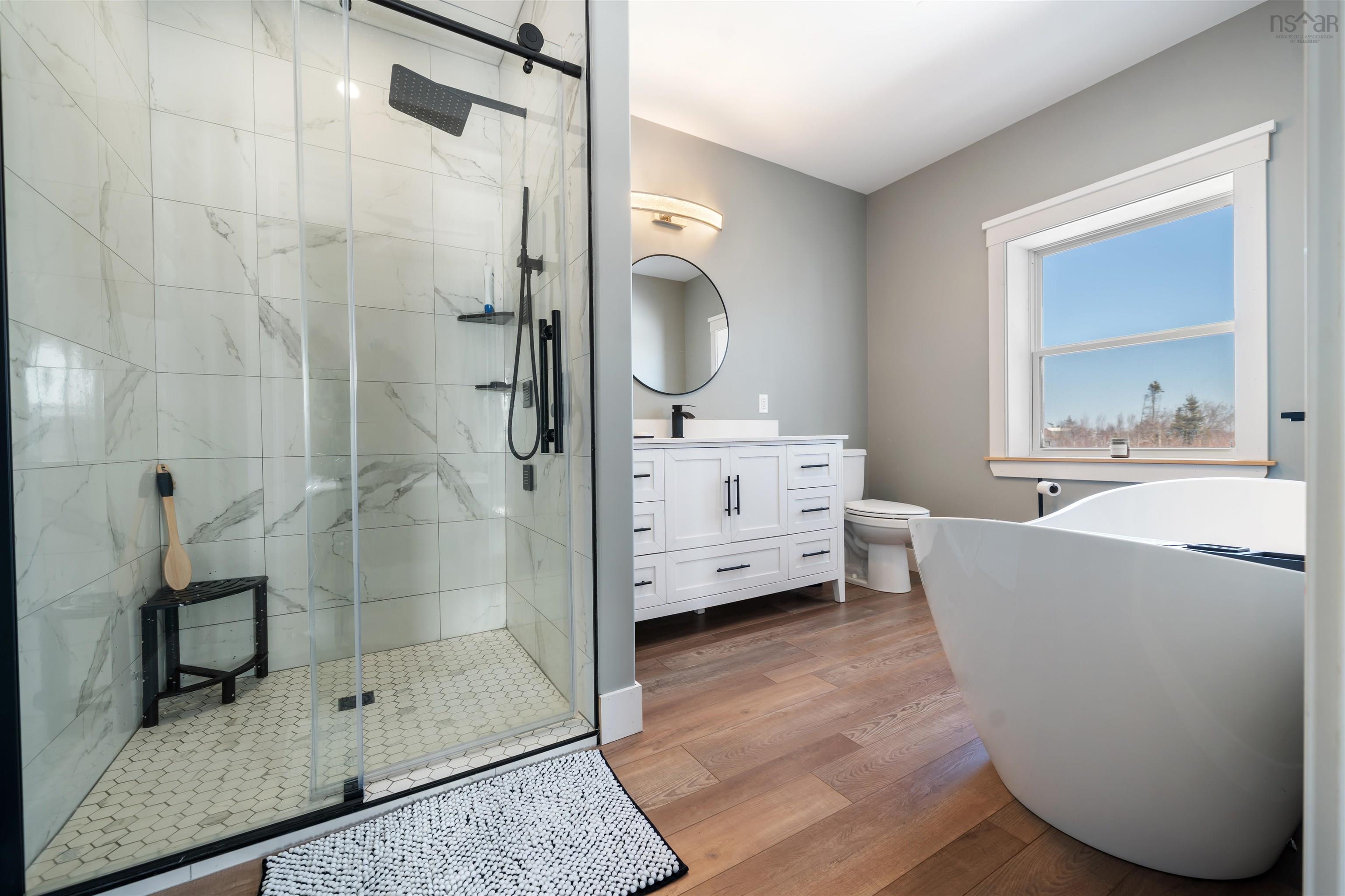 $759,900.00: 136 Thompson Drive, Ponds