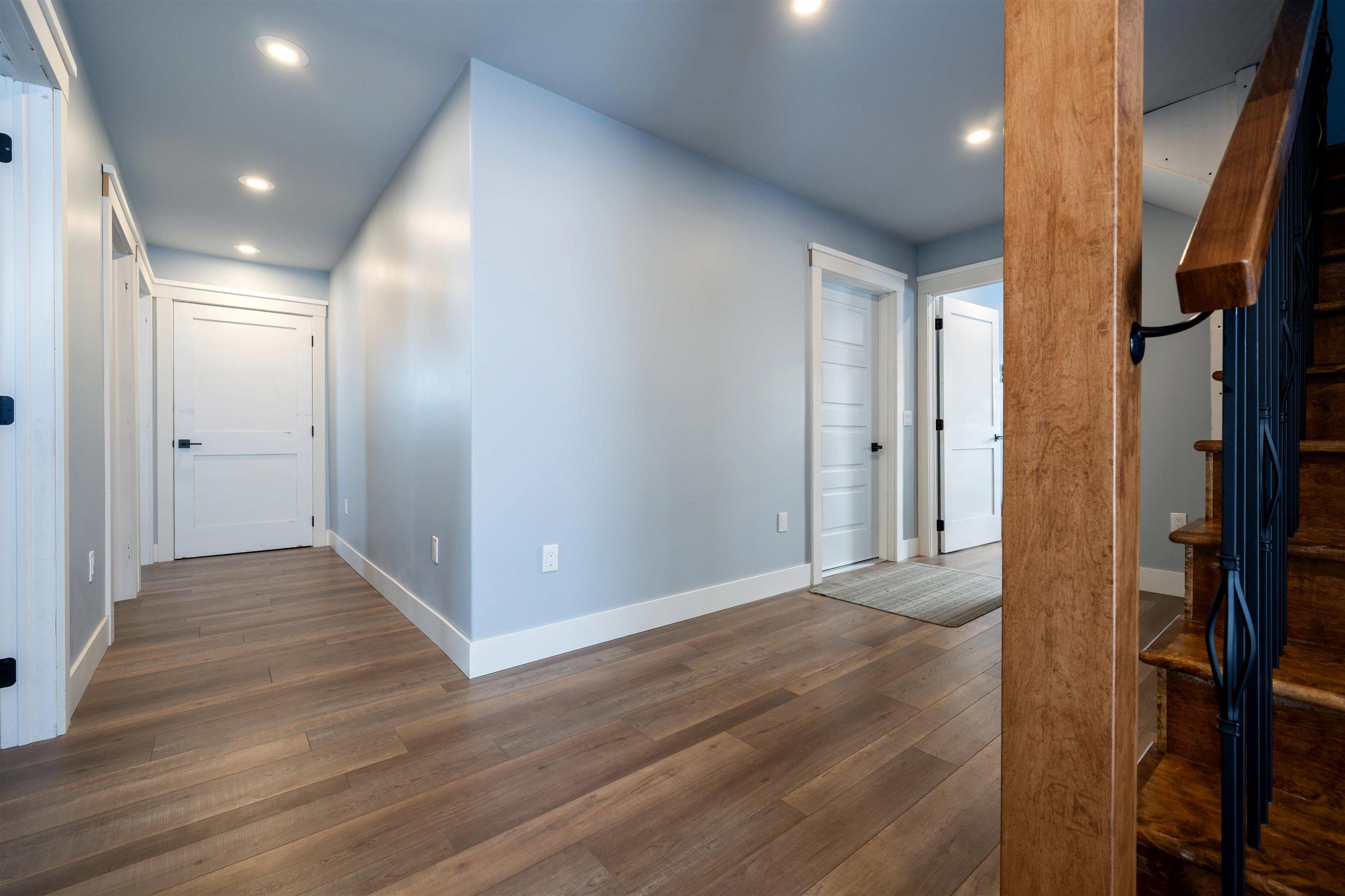 $759,900.00: 136 Thompson Drive, Ponds