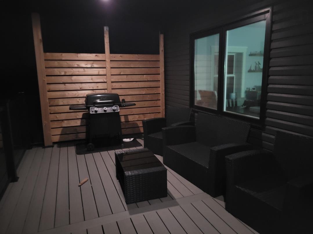 $759,900.00: 136 Thompson Drive, Ponds