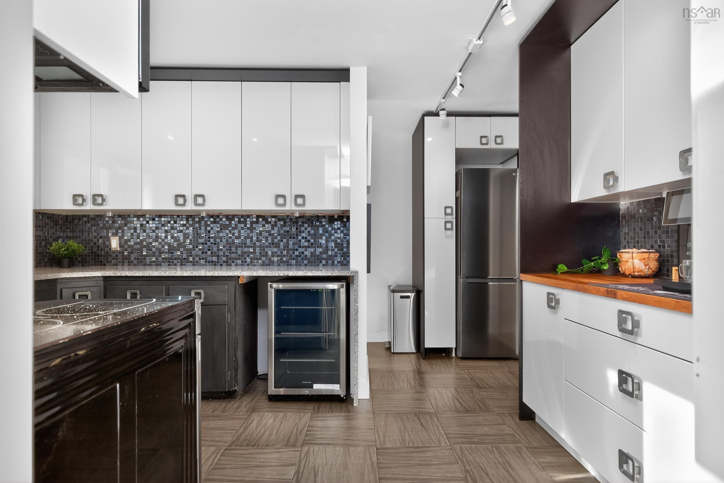 37 Lawnsdale Drive, Dartmouth, NS (MLS 202603584)