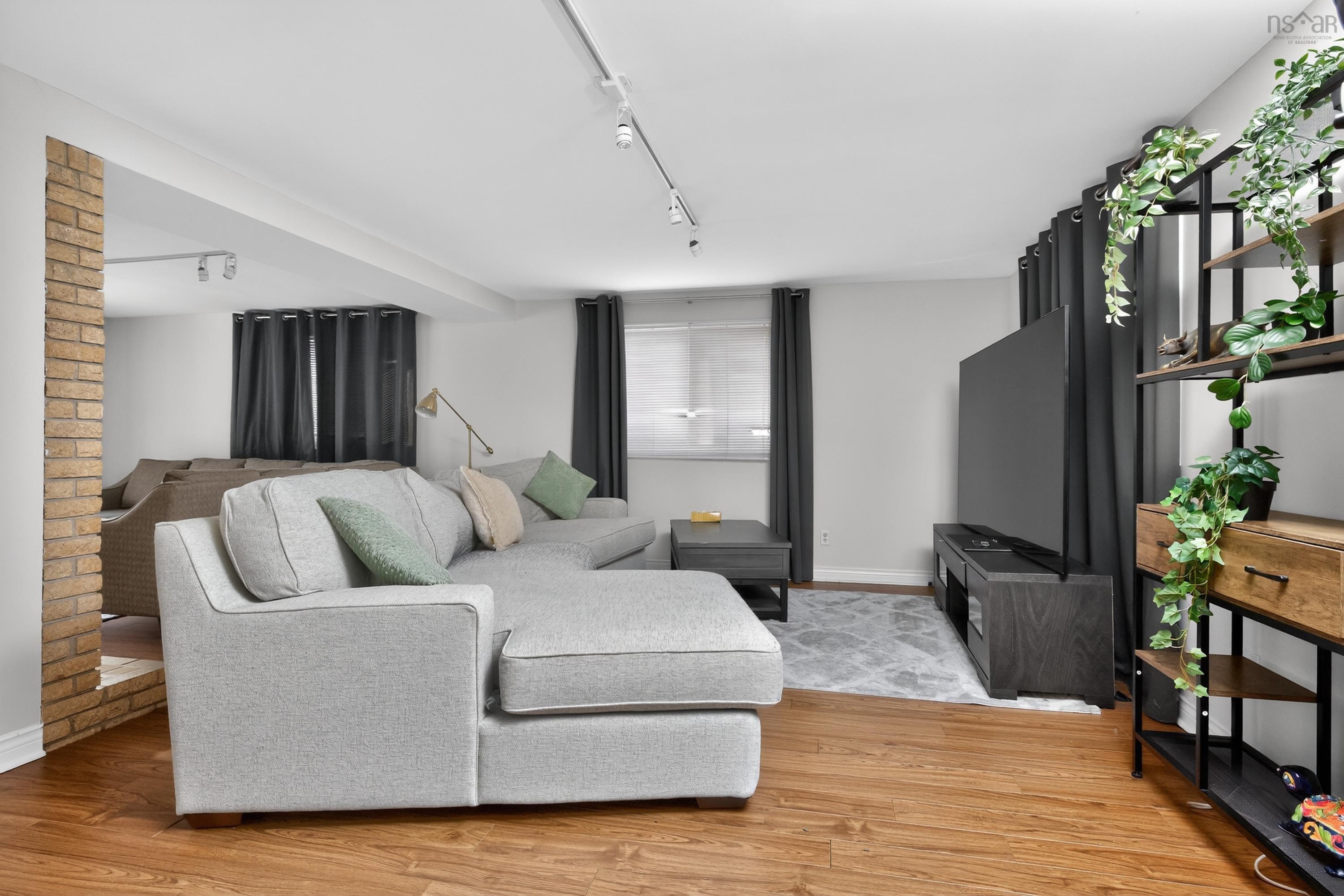 37 Lawnsdale Drive, Dartmouth, NS (MLS 202603584)