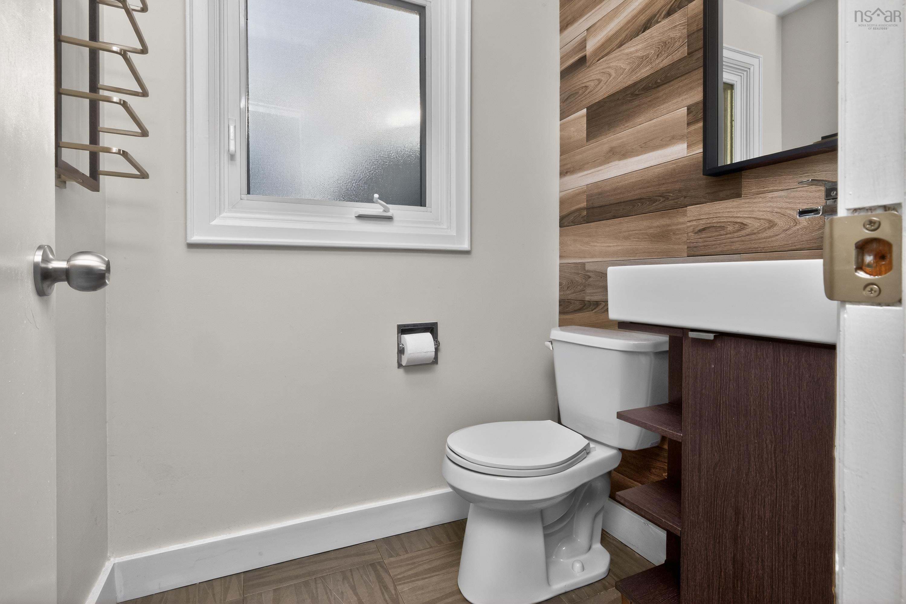 37 Lawnsdale Drive, Dartmouth, NS (MLS 202603584)