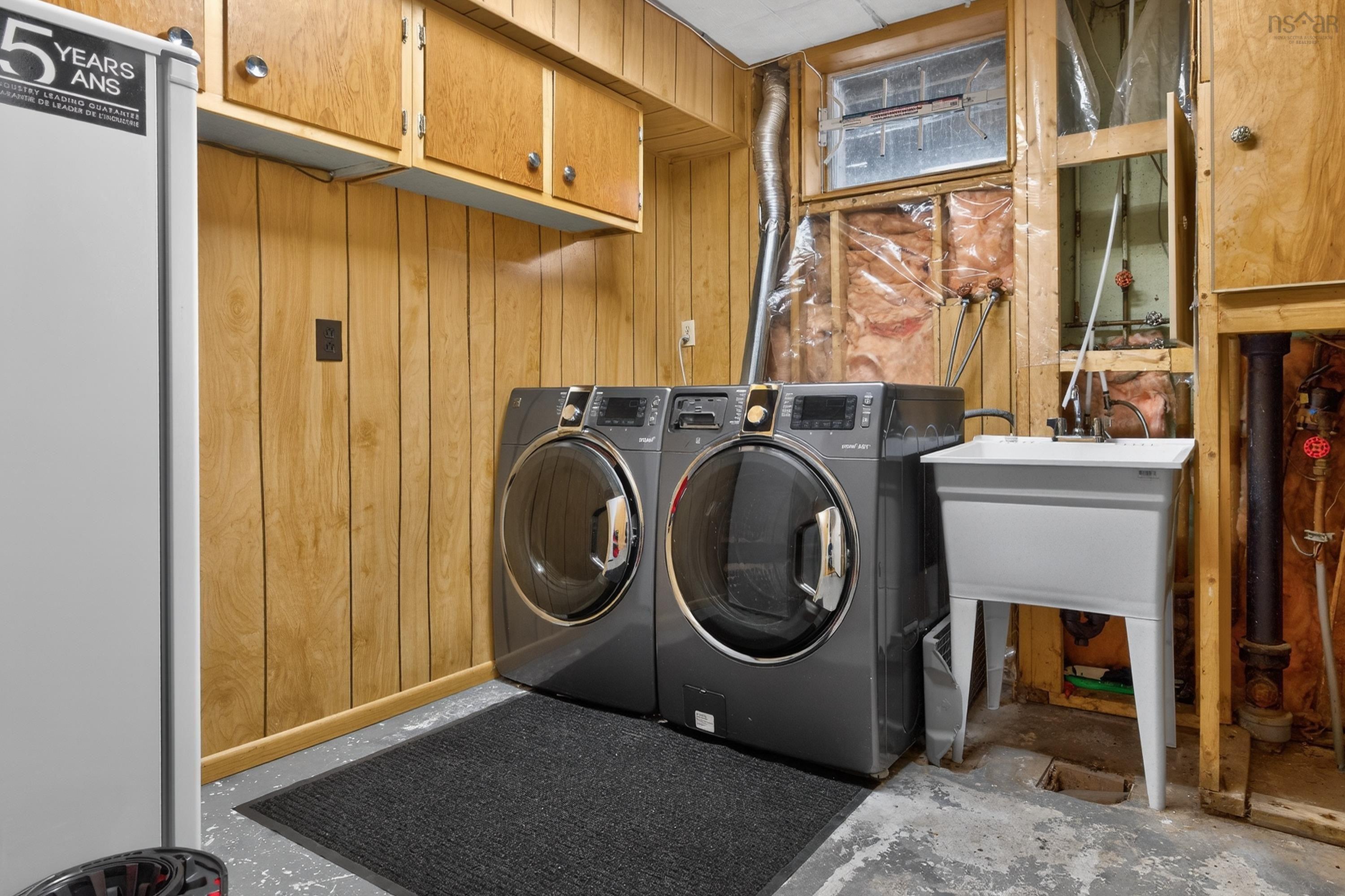 37 Lawnsdale Drive, Dartmouth, NS (MLS 202603584)