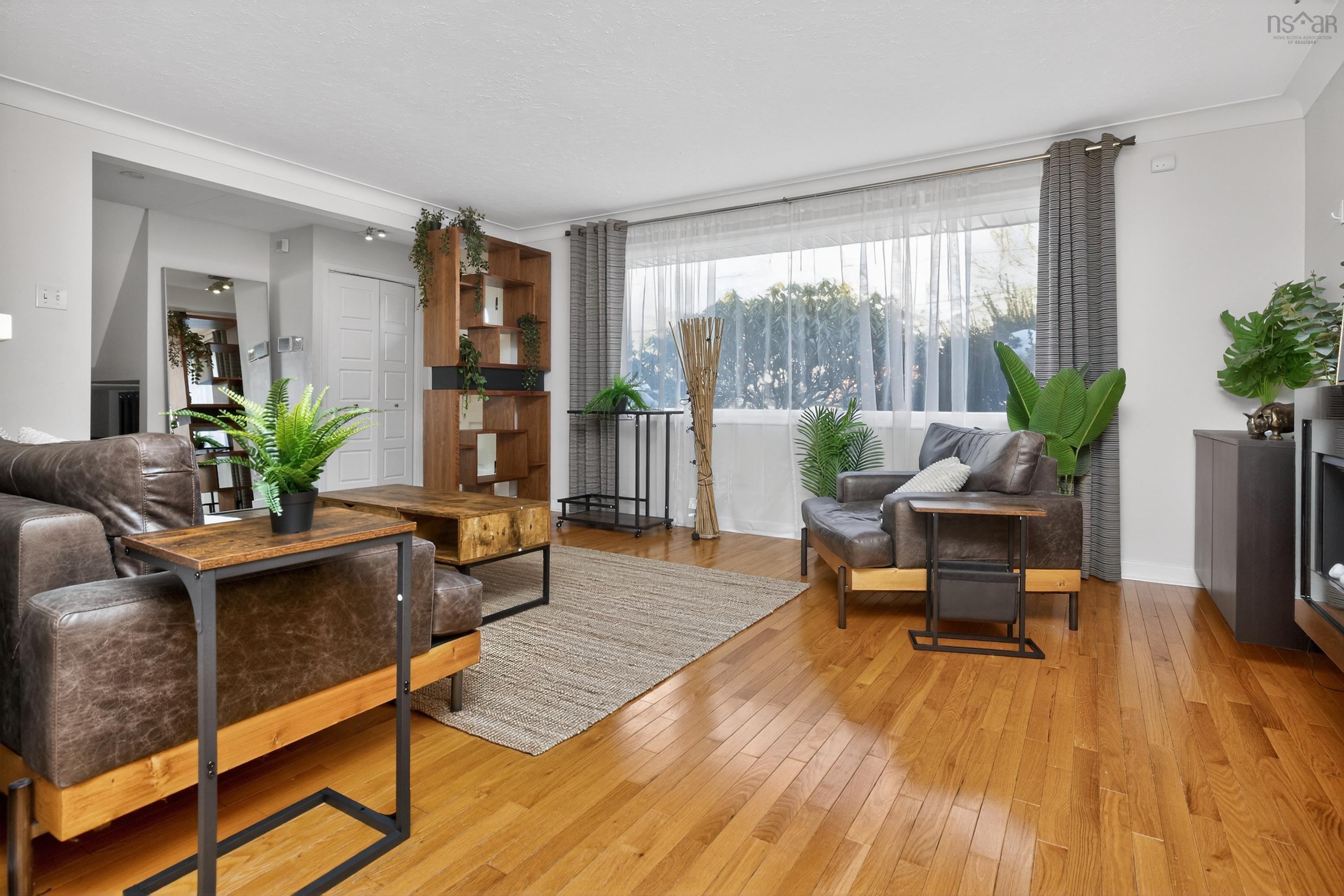 37 Lawnsdale Drive, Dartmouth, NS (MLS 202603584)