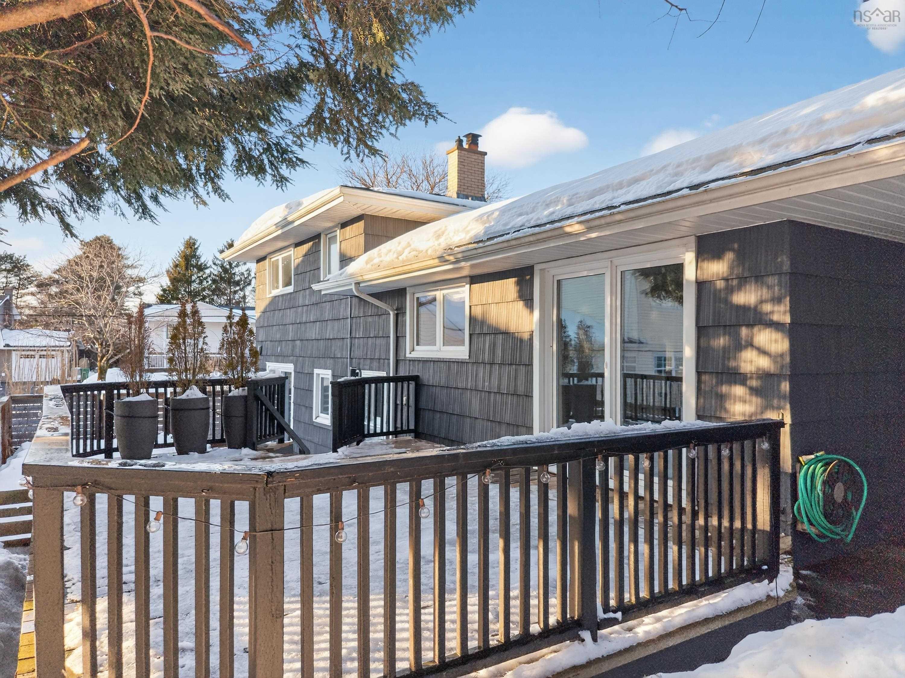 37 Lawnsdale Drive, Dartmouth, NS (MLS 202603584)