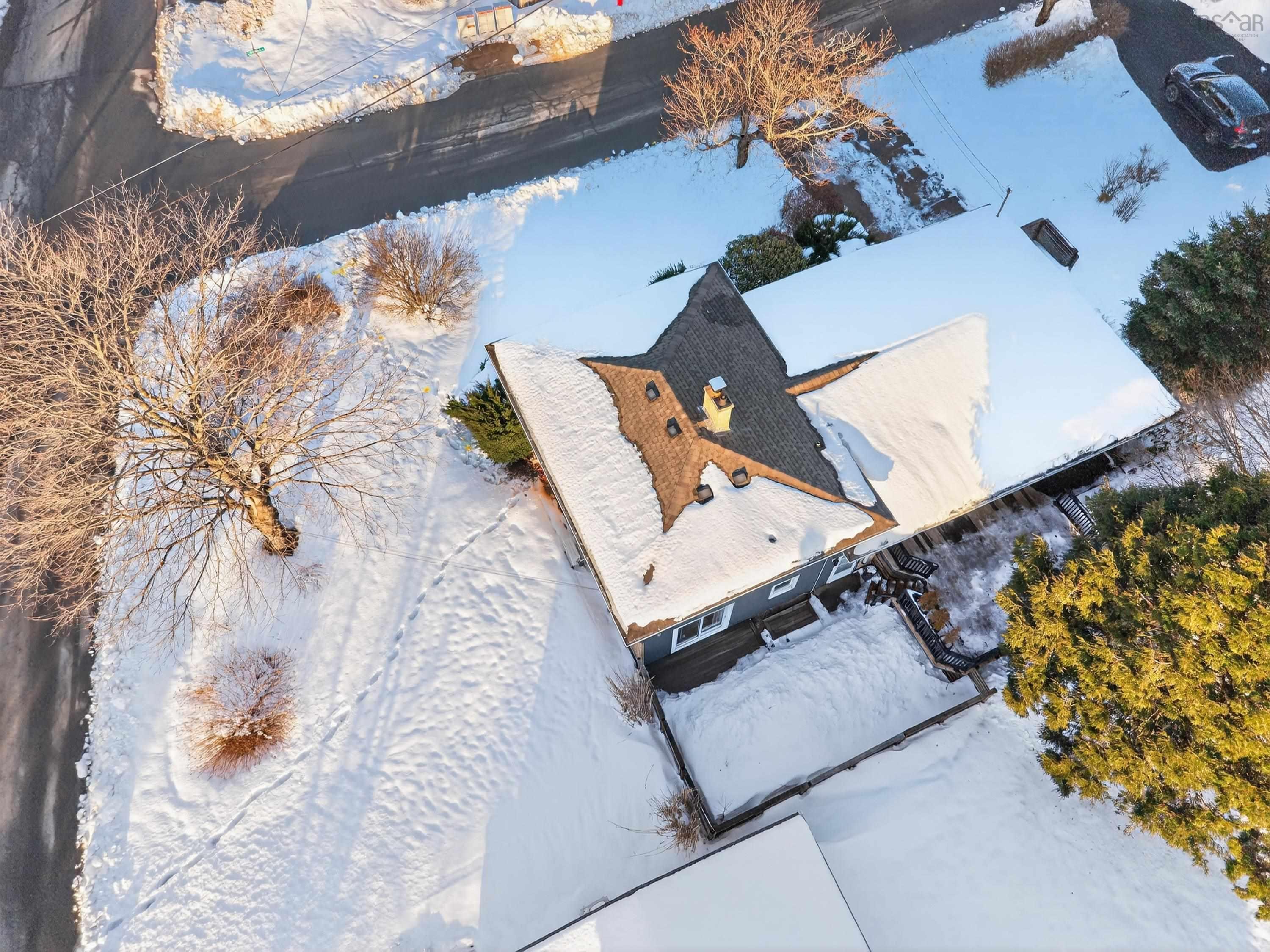 37 Lawnsdale Drive, Dartmouth, NS (MLS 202603584)