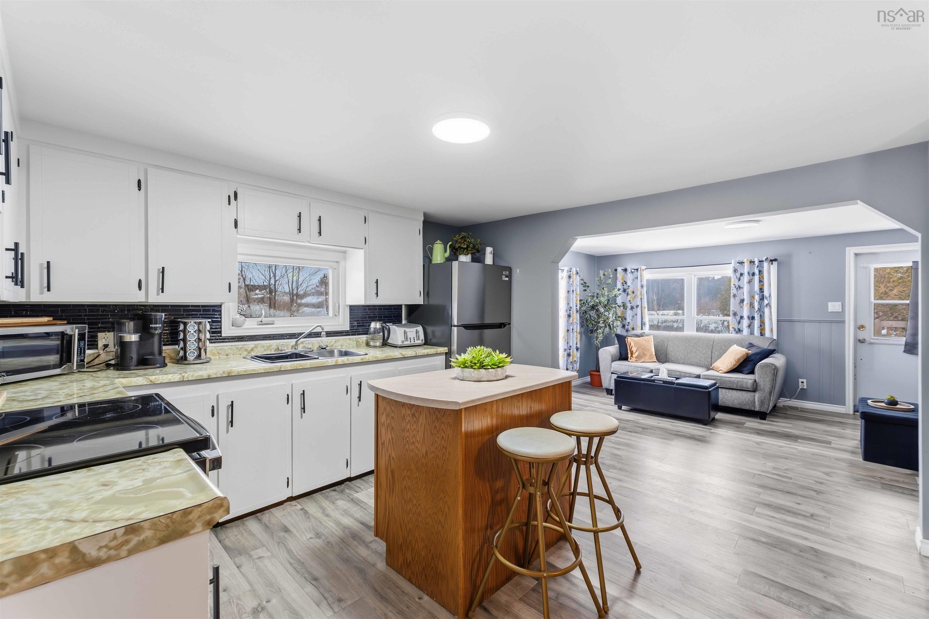 $229,900.00: 293 French Road, Plympton