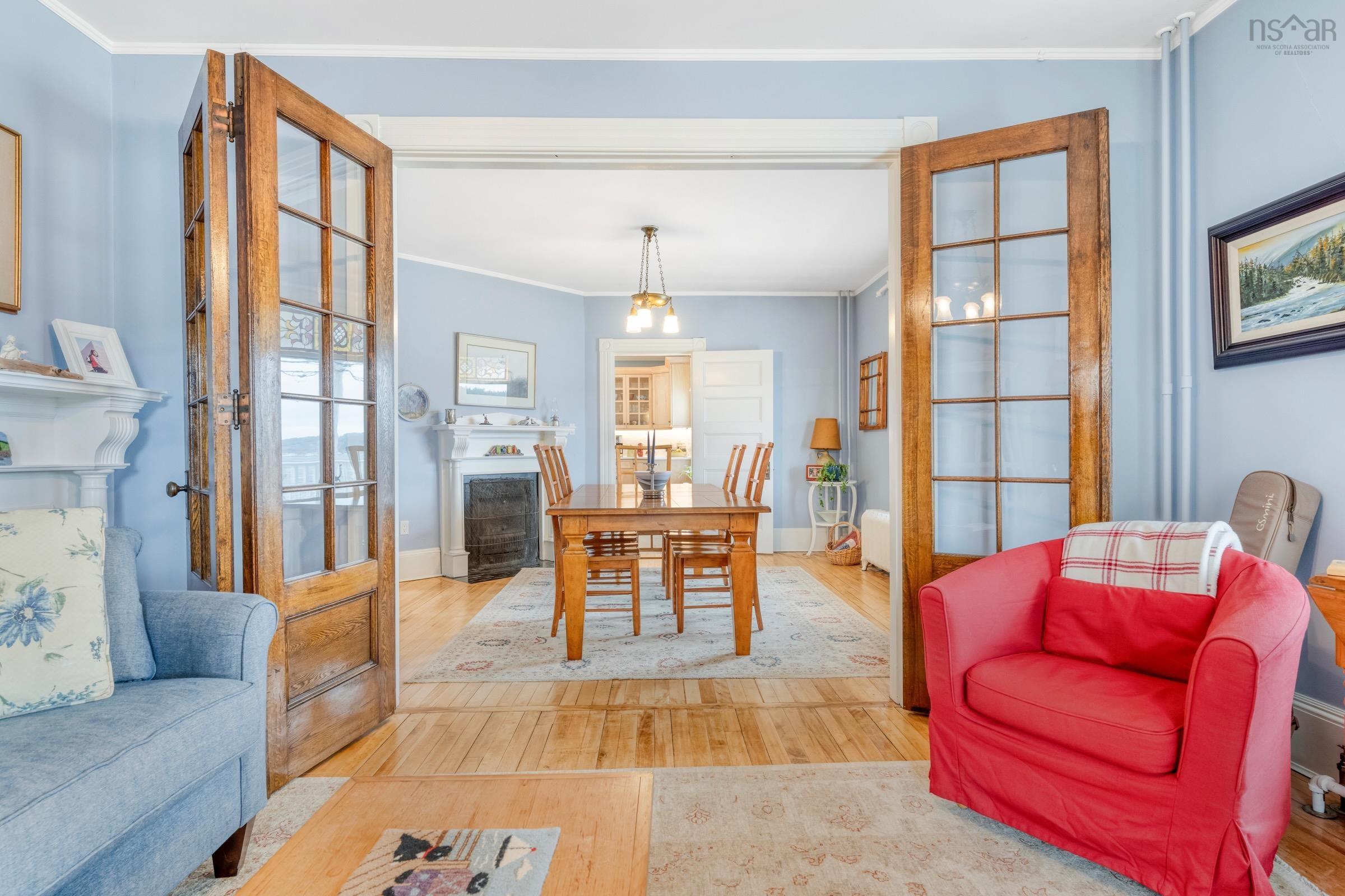 $849,000.00: 85 Lower LaHave Road, Riverport