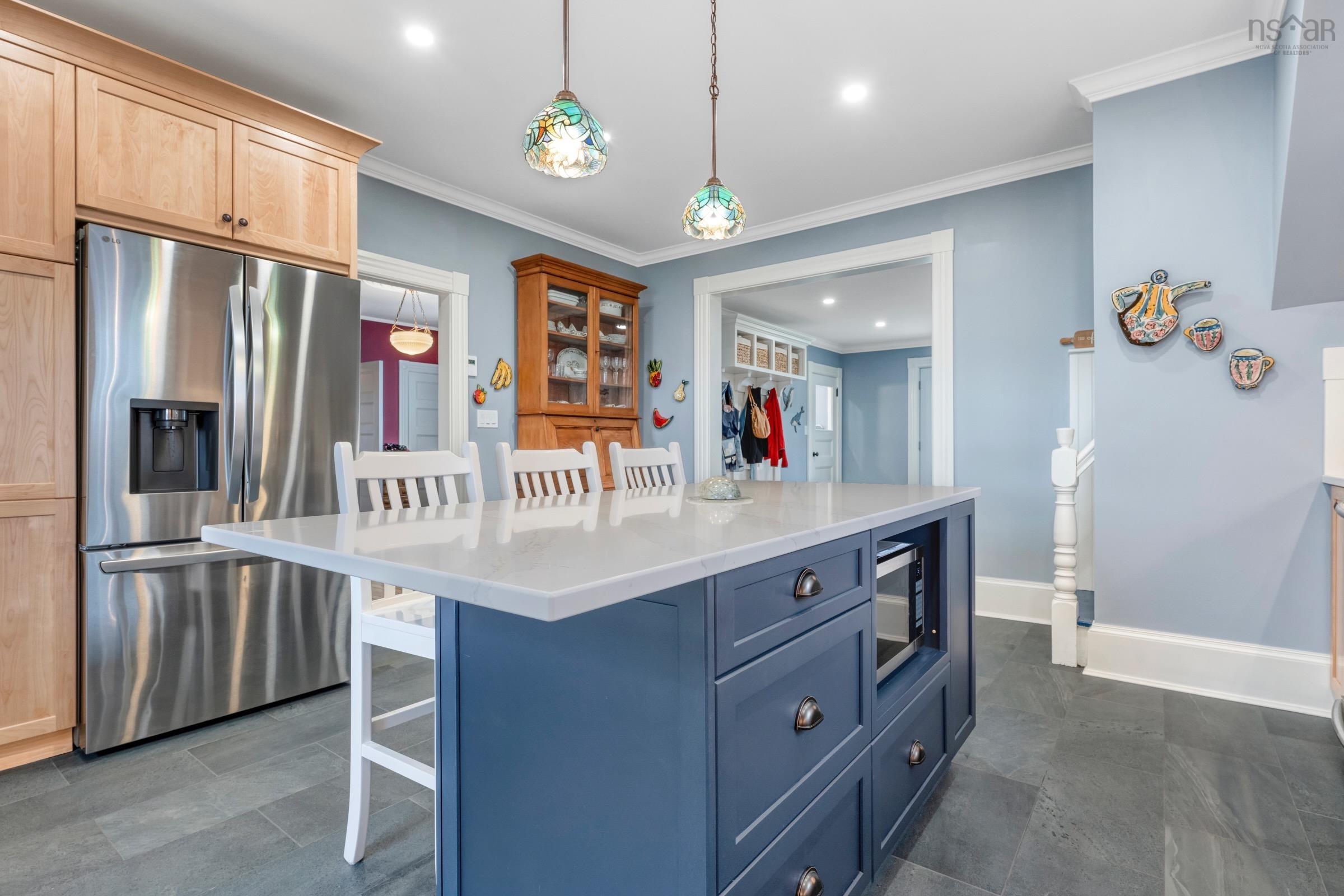 $849,000.00: 85 Lower LaHave Road, Riverport