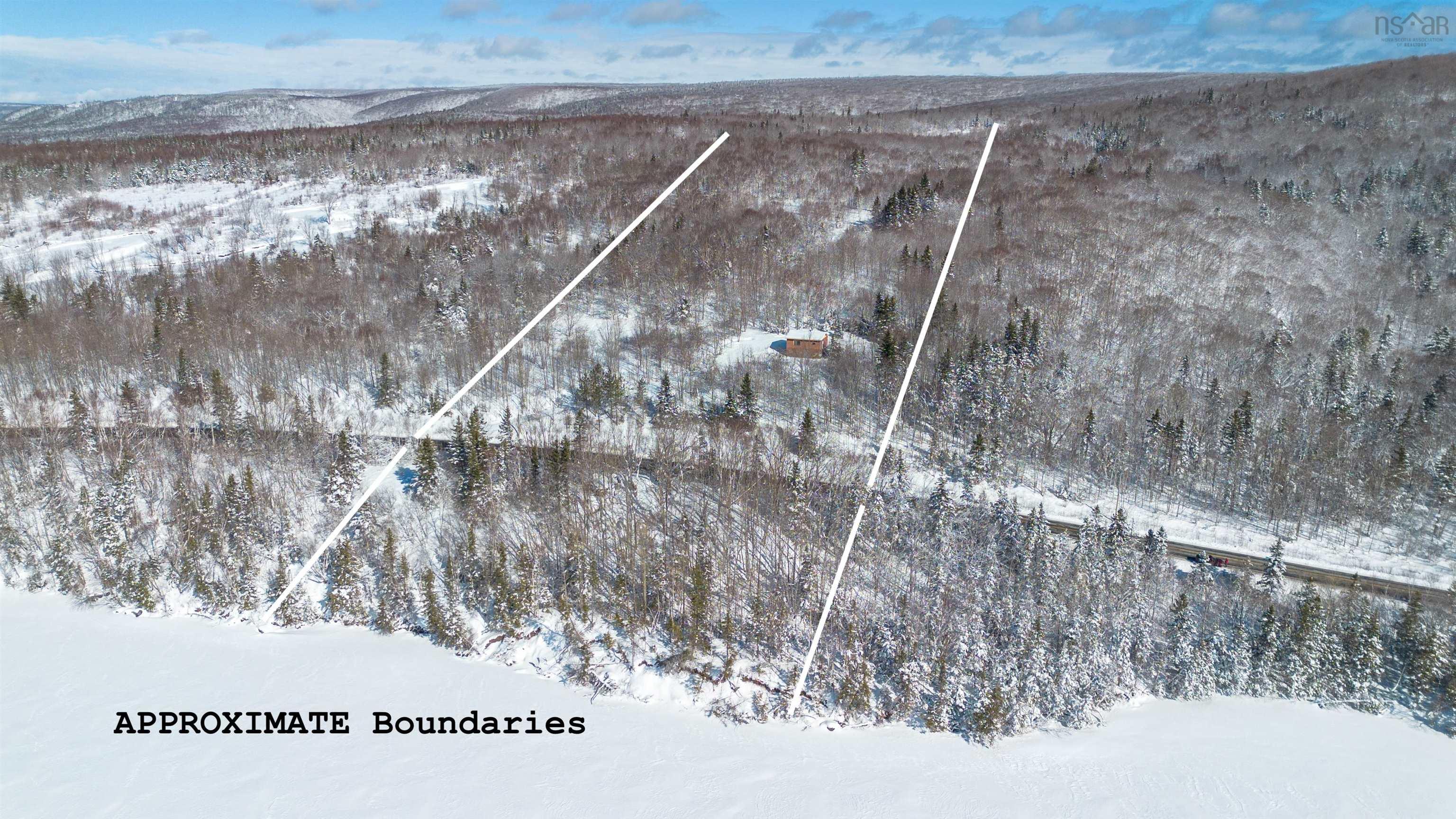 $150,000.00: 2322 395 Highway, East Lake Ainslie