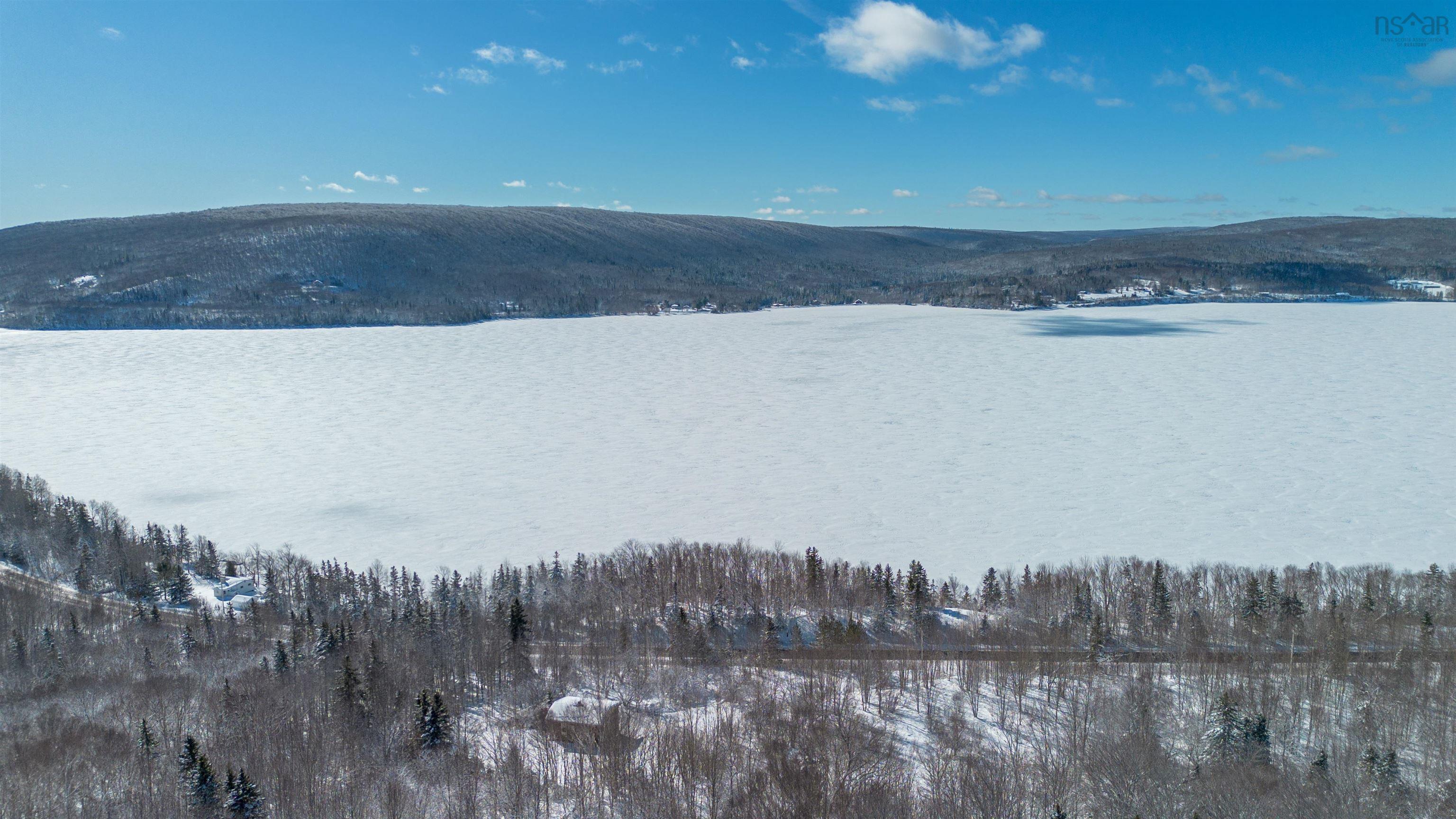 $150,000.00: 2322 395 Highway, East Lake Ainslie