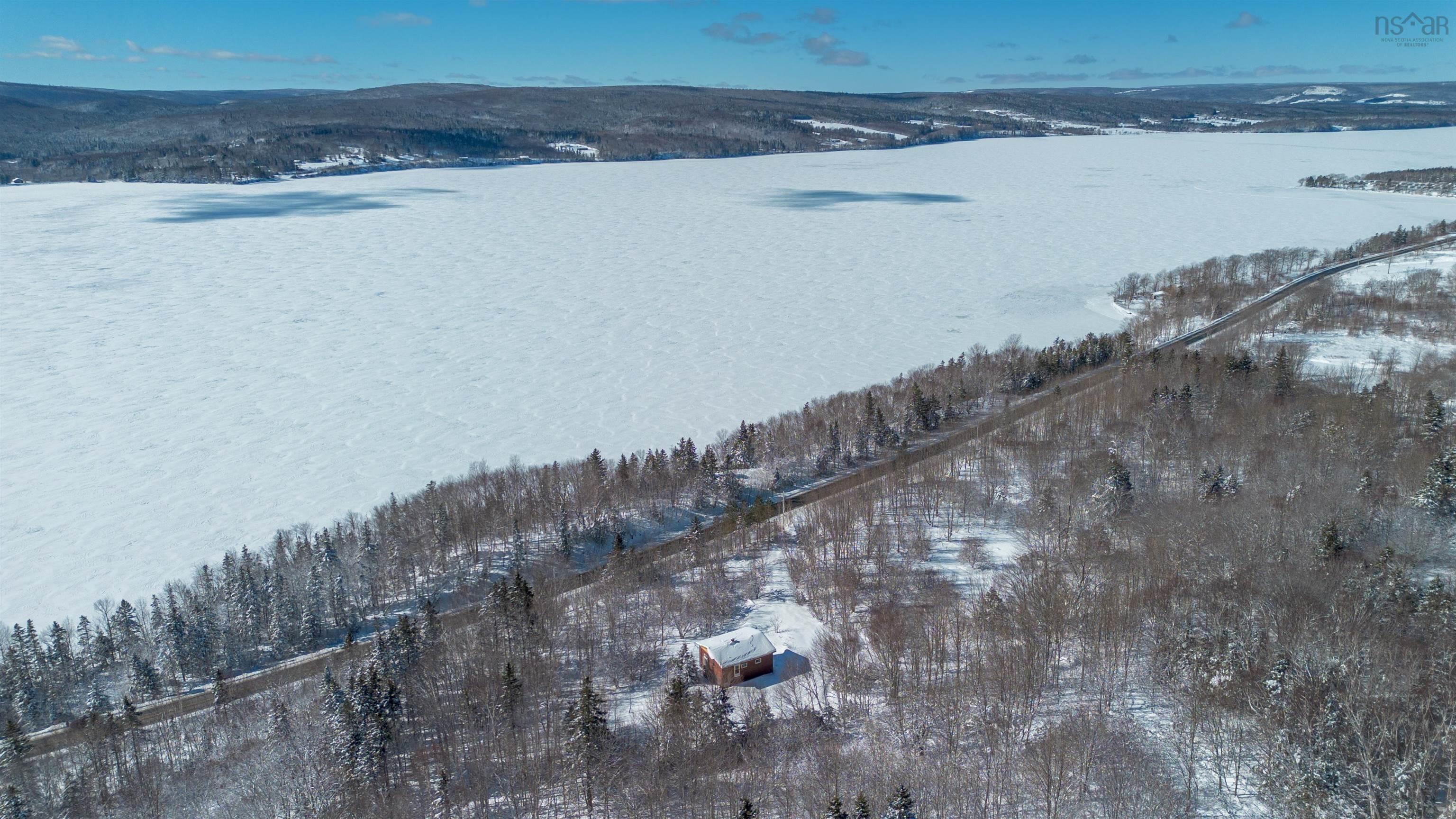 $150,000.00: 2322 395 Highway, East Lake Ainslie