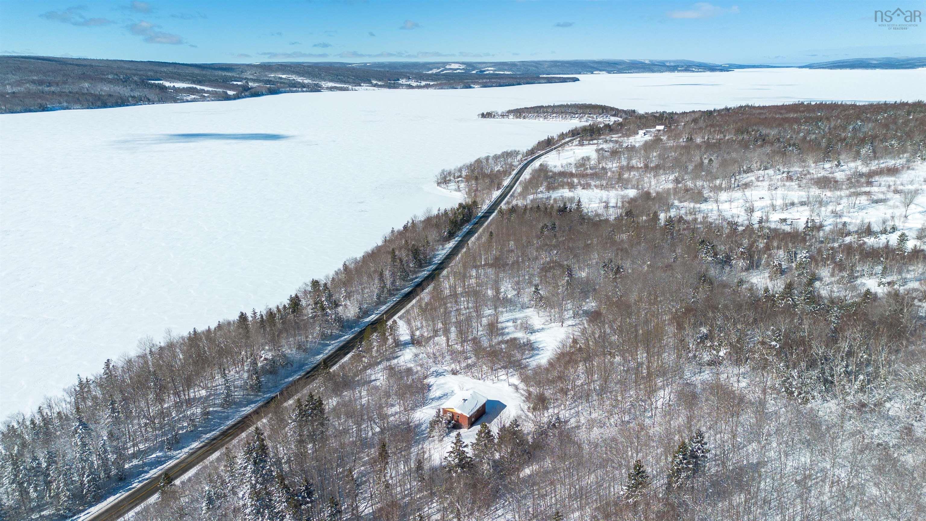 $150,000.00: 2322 395 Highway, East Lake Ainslie