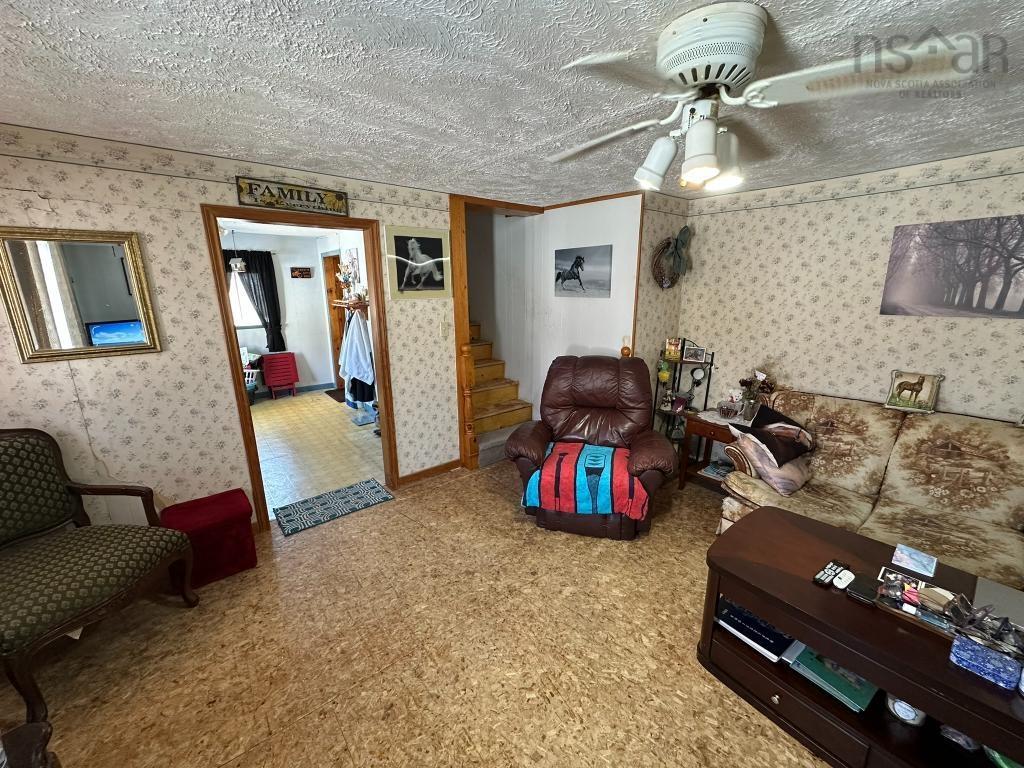 $194,500.00: 2043 Highway 359, Centreville