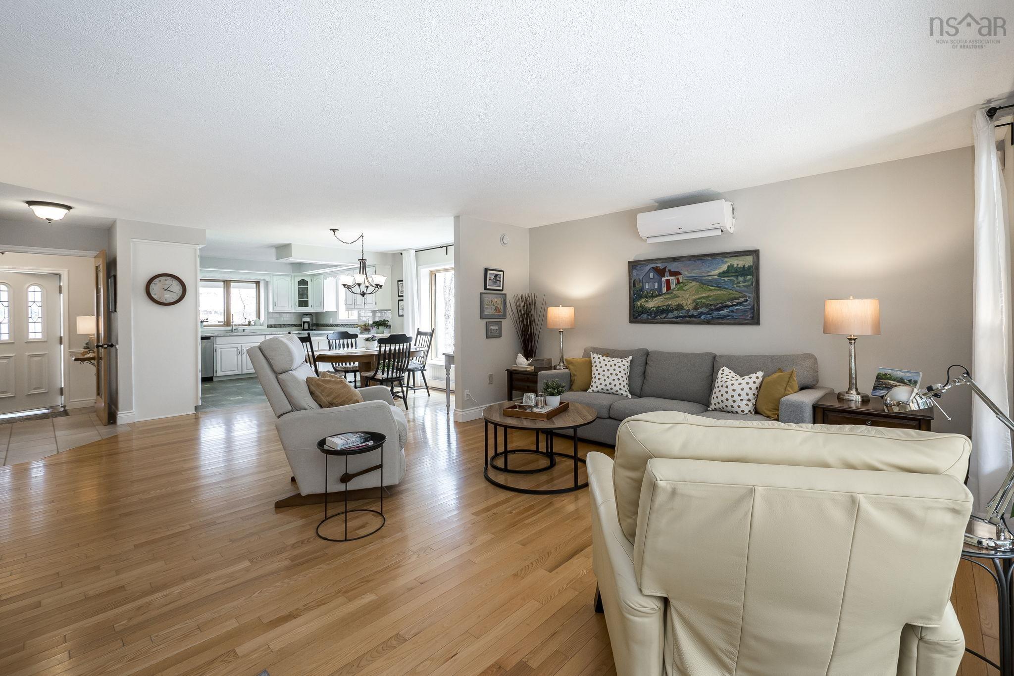 $675,000.00: 59 Poplar Drive, Lantz