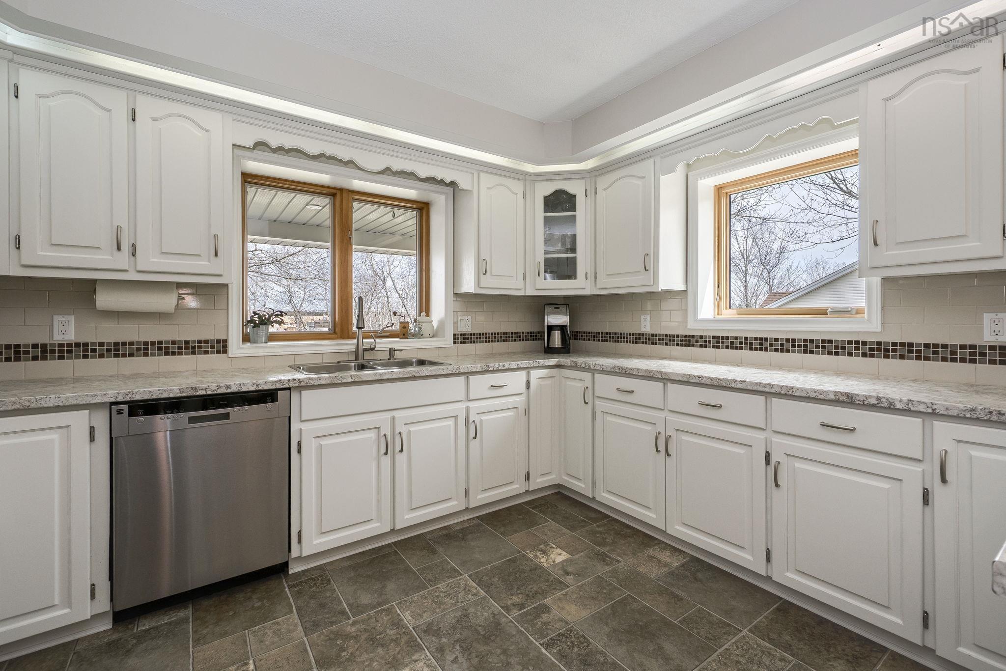 $675,000.00: 59 Poplar Drive, Lantz