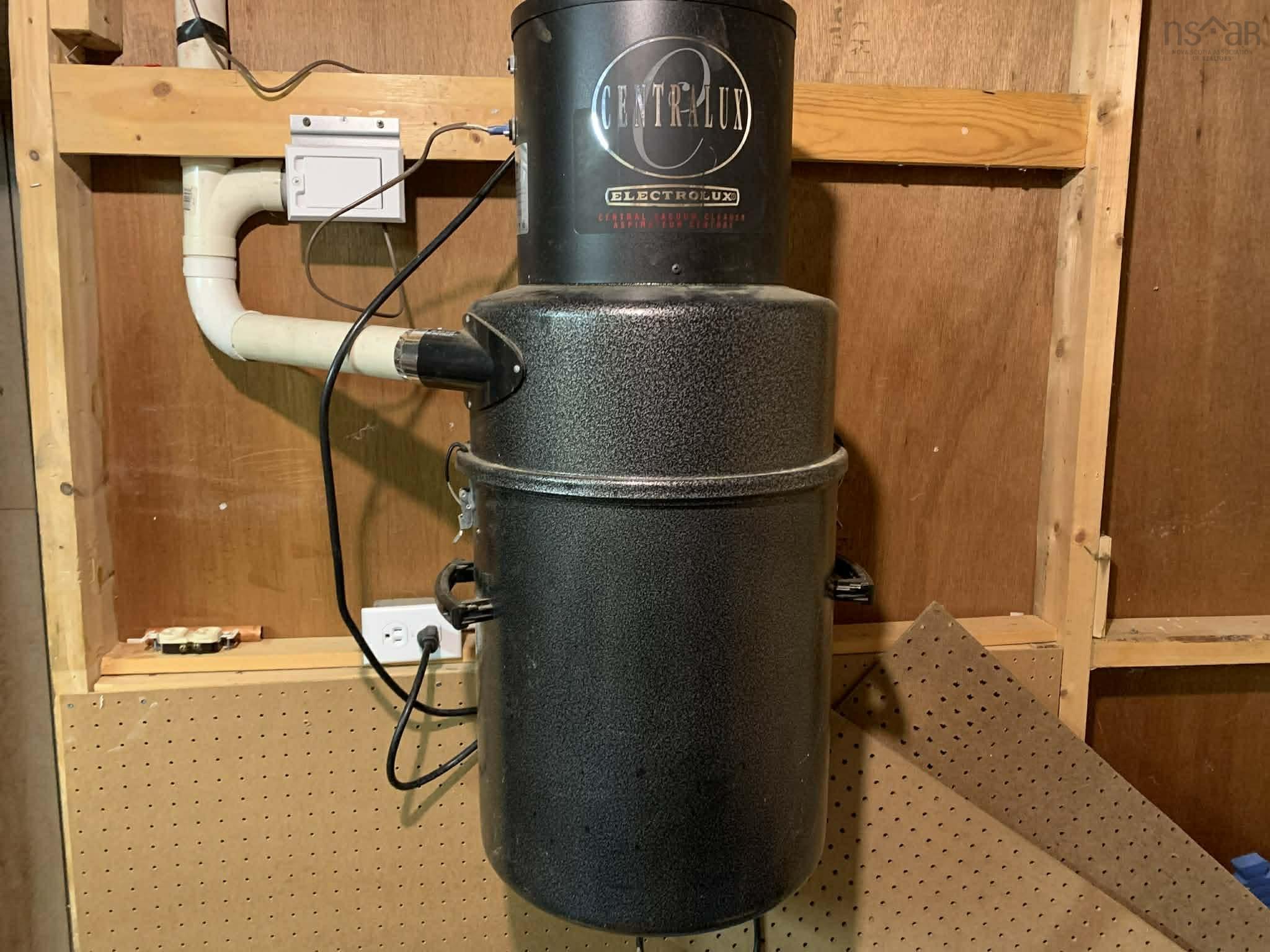 $339,900.00: 74 Miller Drive, Bridgewater