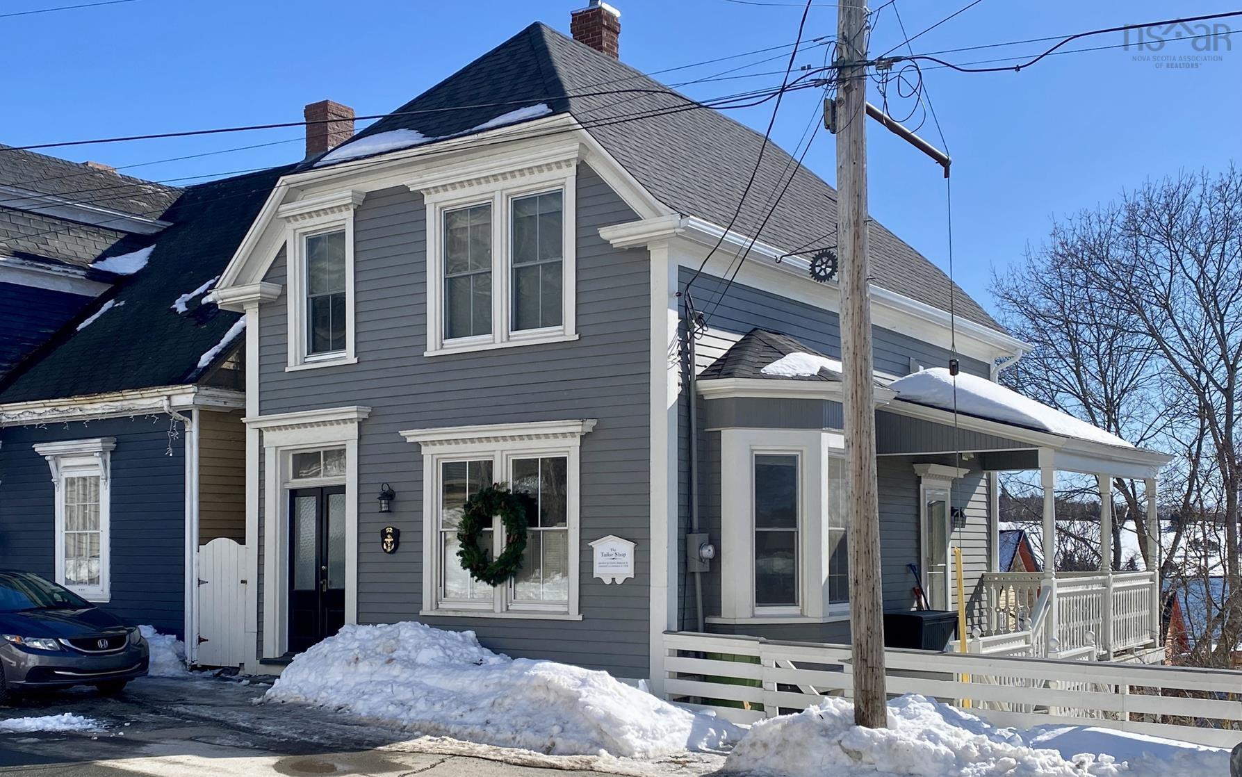 $685,000.00: 52 Pelham Street, Lunenburg