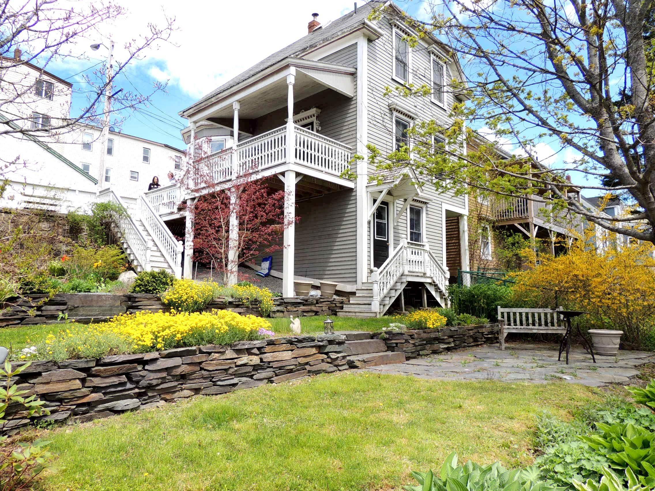 $685,000.00: 52 Pelham Street, Lunenburg