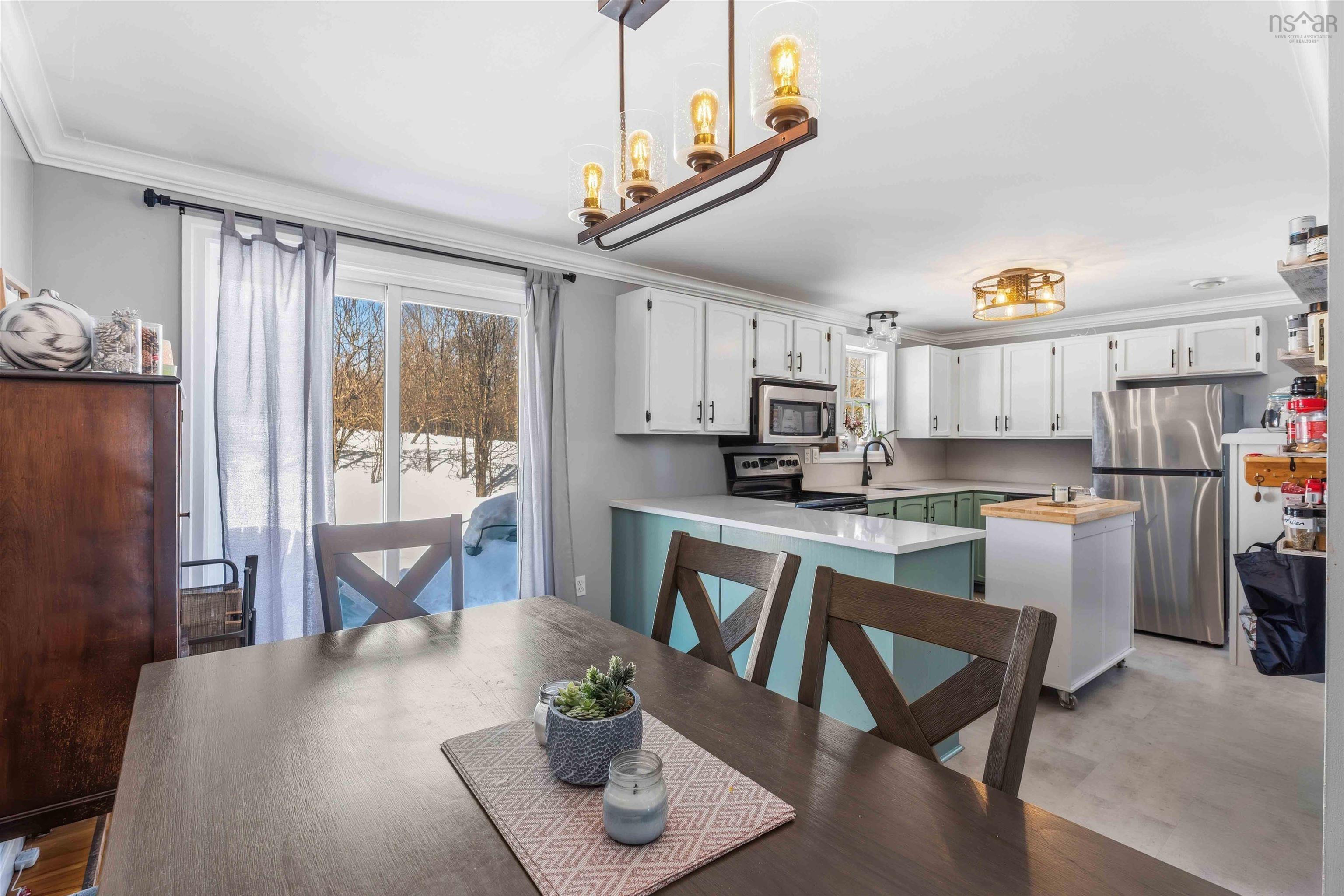 $499,900.00: 300 Falmouth Back Road, Falmouth