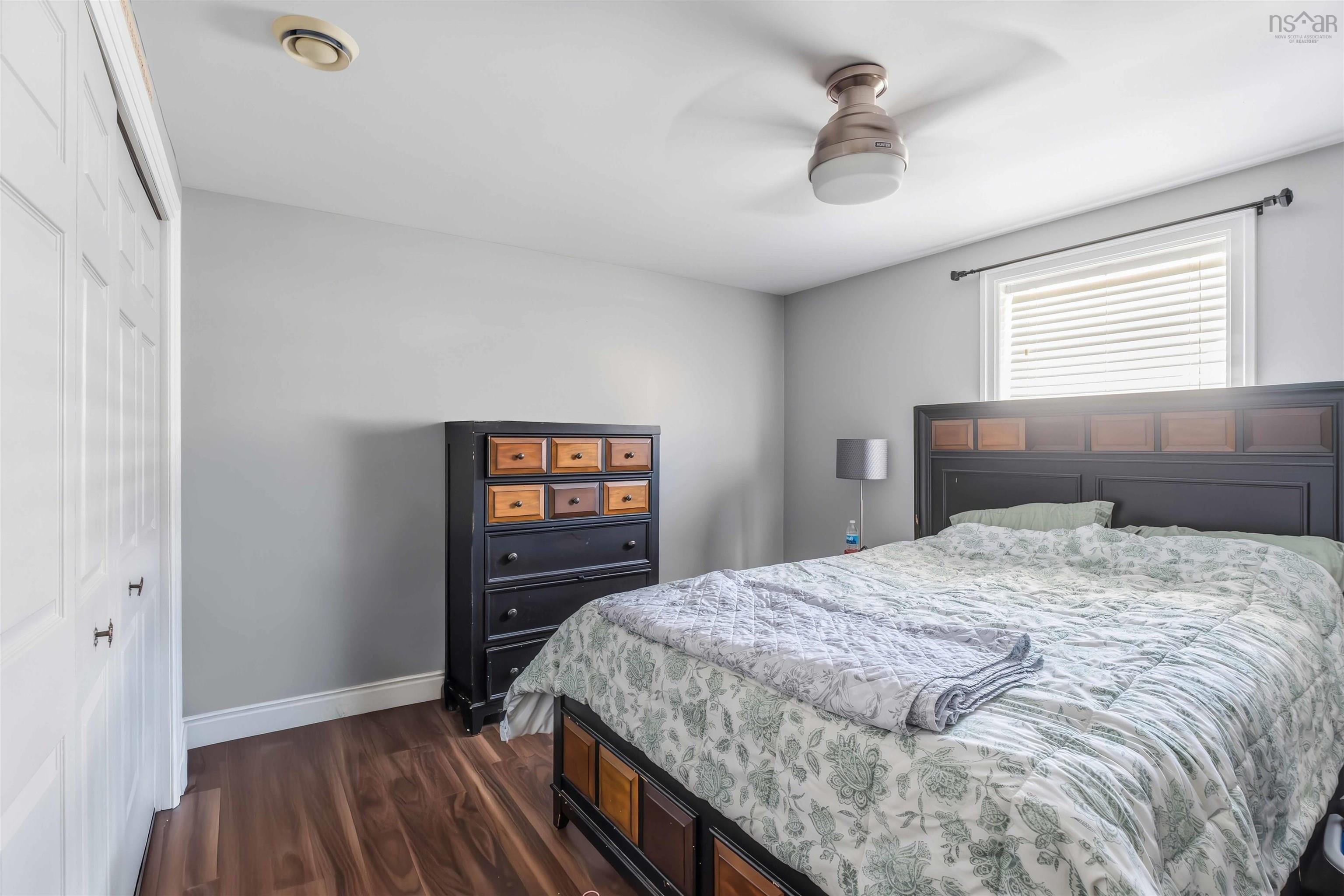 $499,900.00: 300 Falmouth Back Road, Falmouth