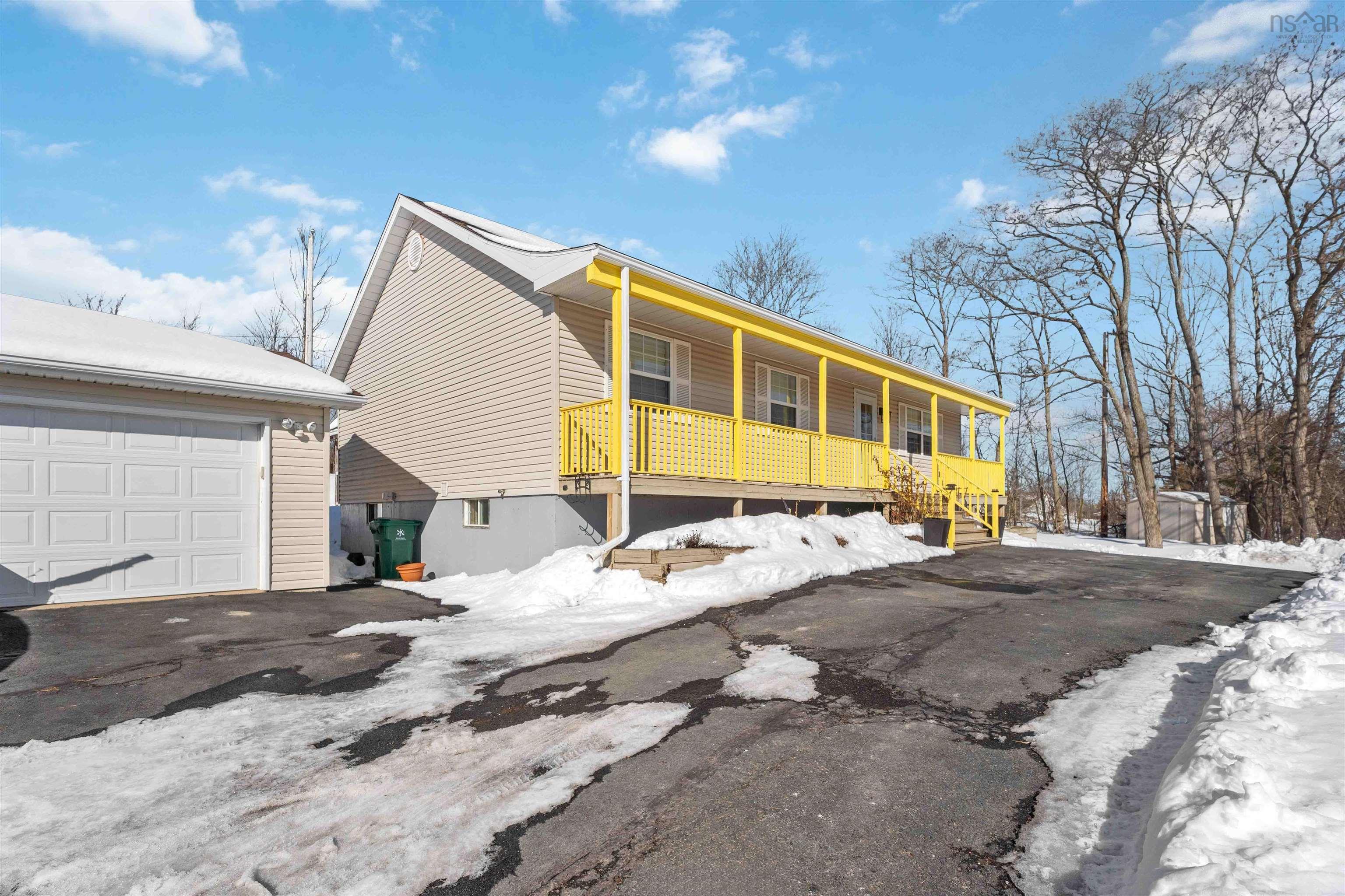 $499,900.00: 300 Falmouth Back Road, Falmouth