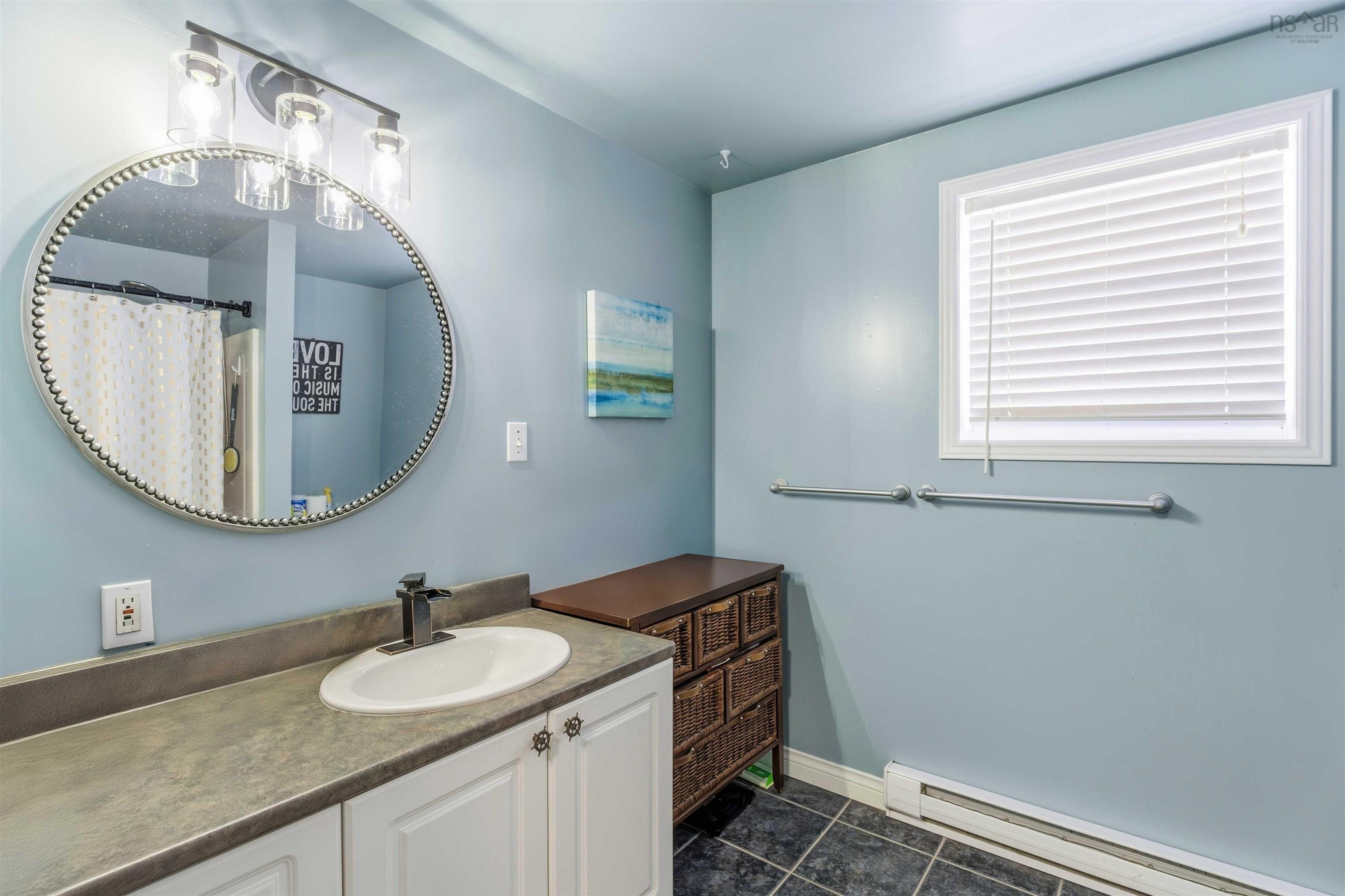 $499,900.00: 300 Falmouth Back Road, Falmouth