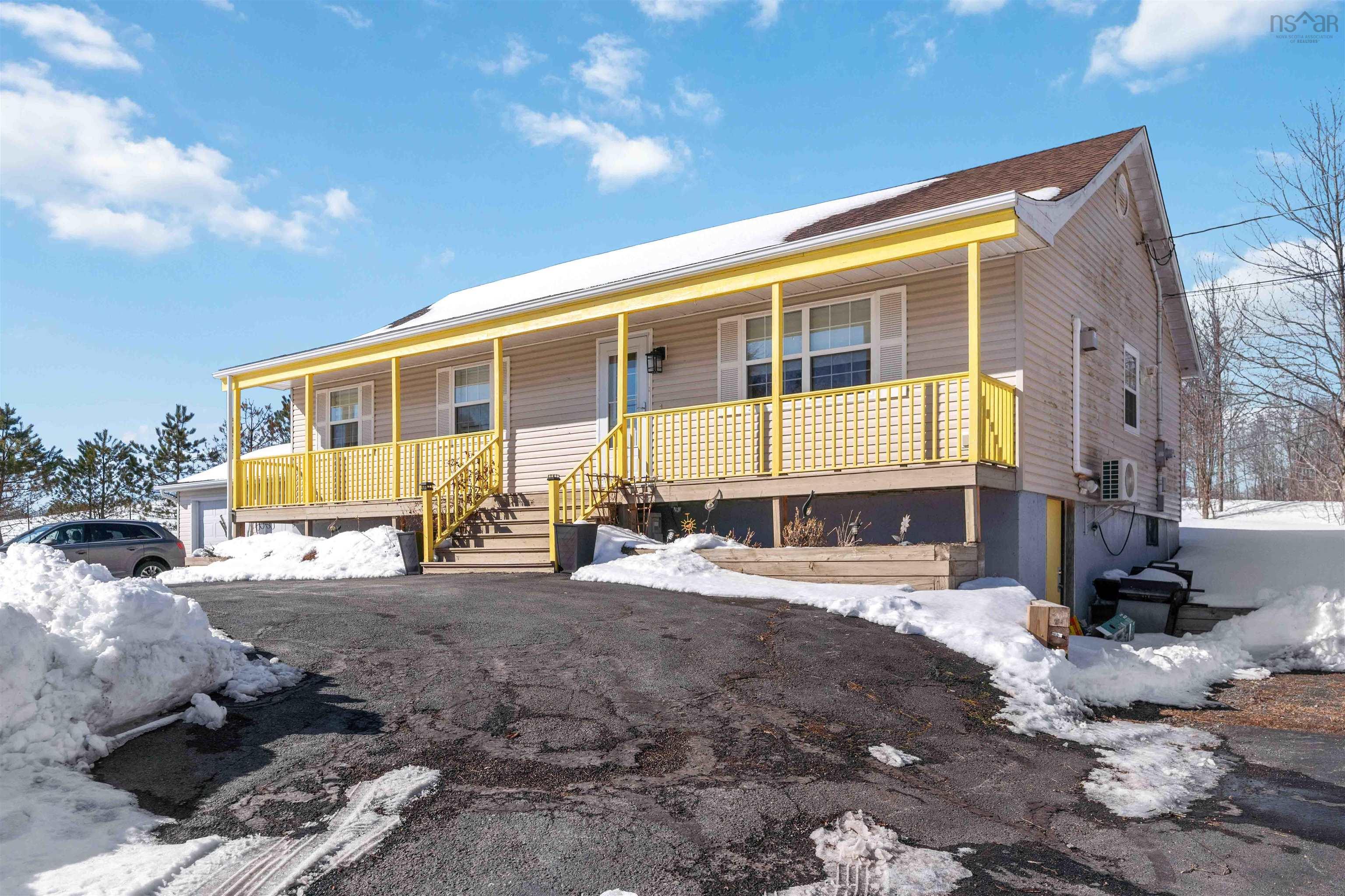 $499,900.00: 300 Falmouth Back Road, Falmouth