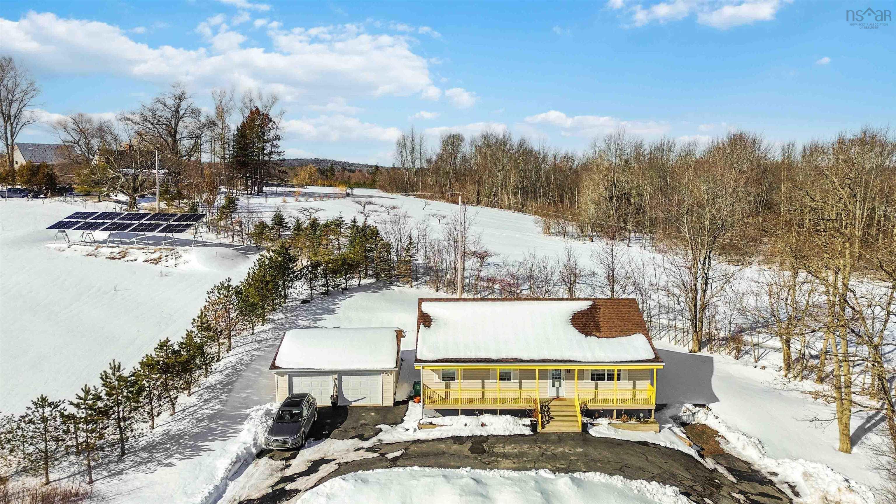 $499,900.00: 300 Falmouth Back Road, Falmouth