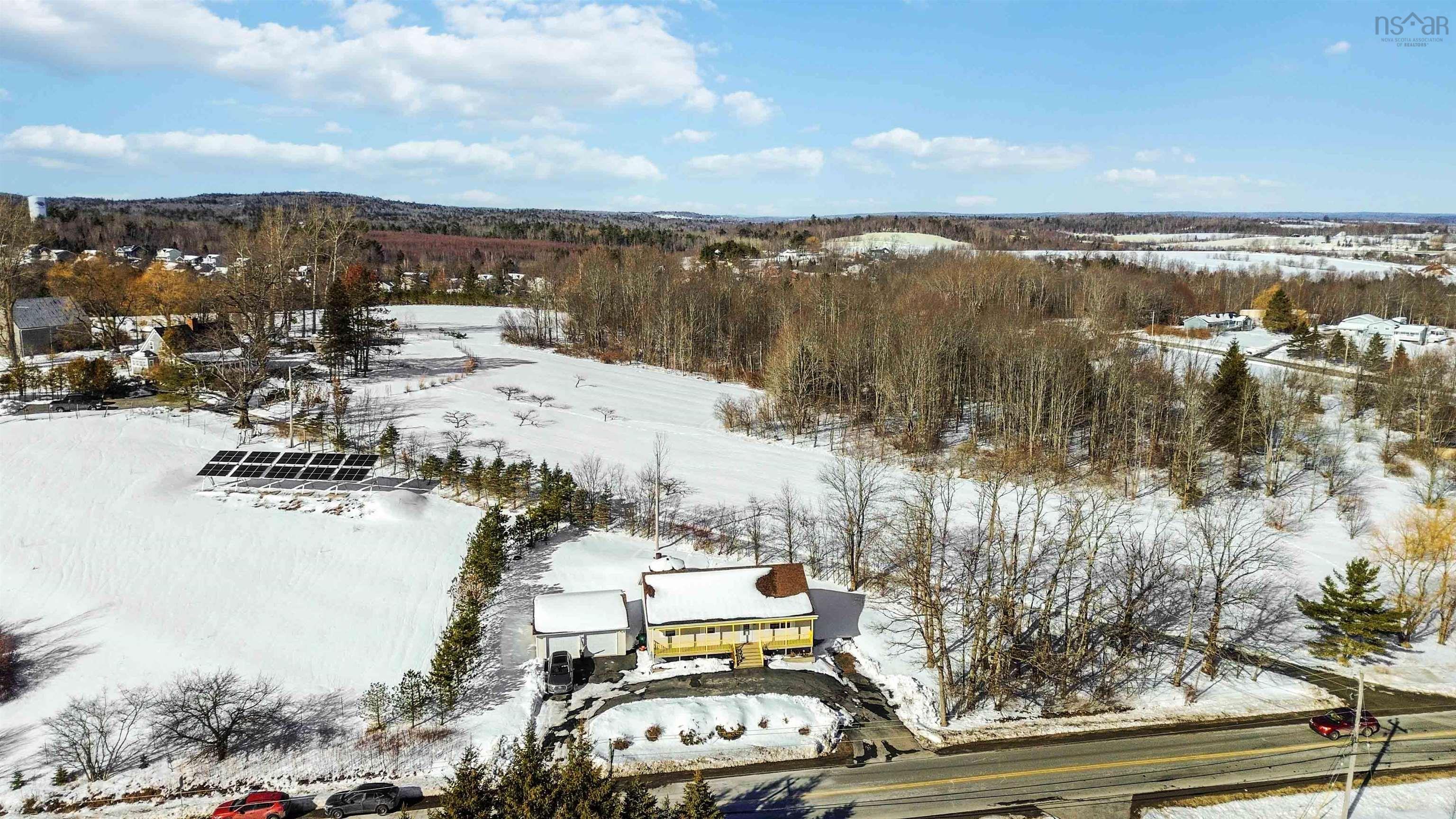 $499,900.00: 300 Falmouth Back Road, Falmouth