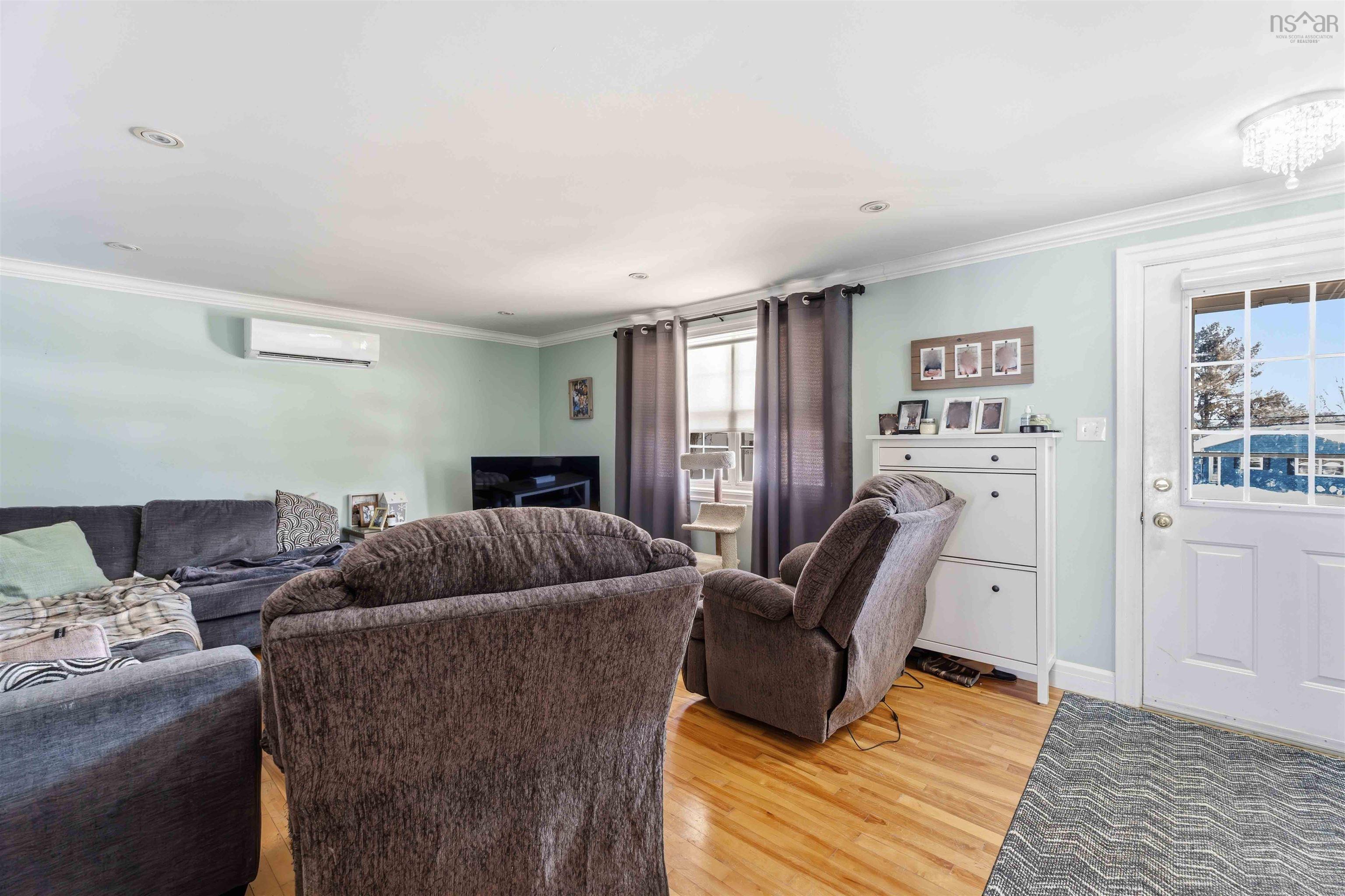 $499,900.00: 300 Falmouth Back Road, Falmouth