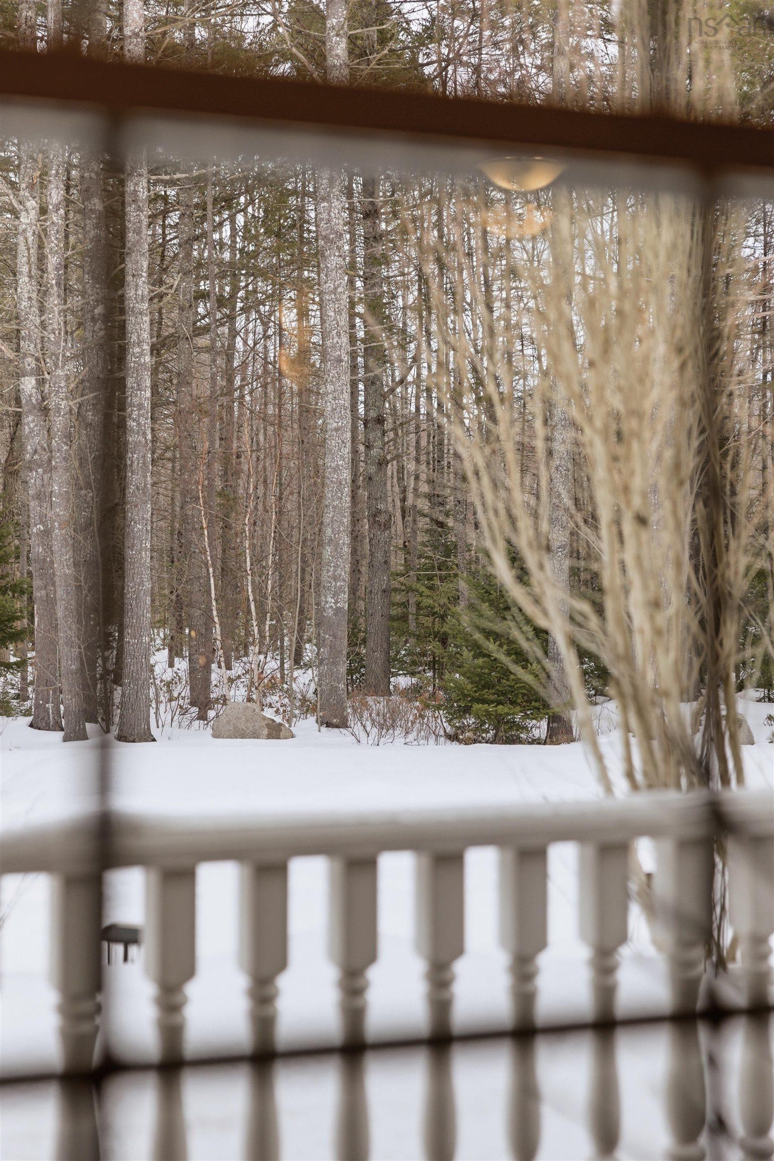 $995,000.00: 915 Bradley Street, Wilmot