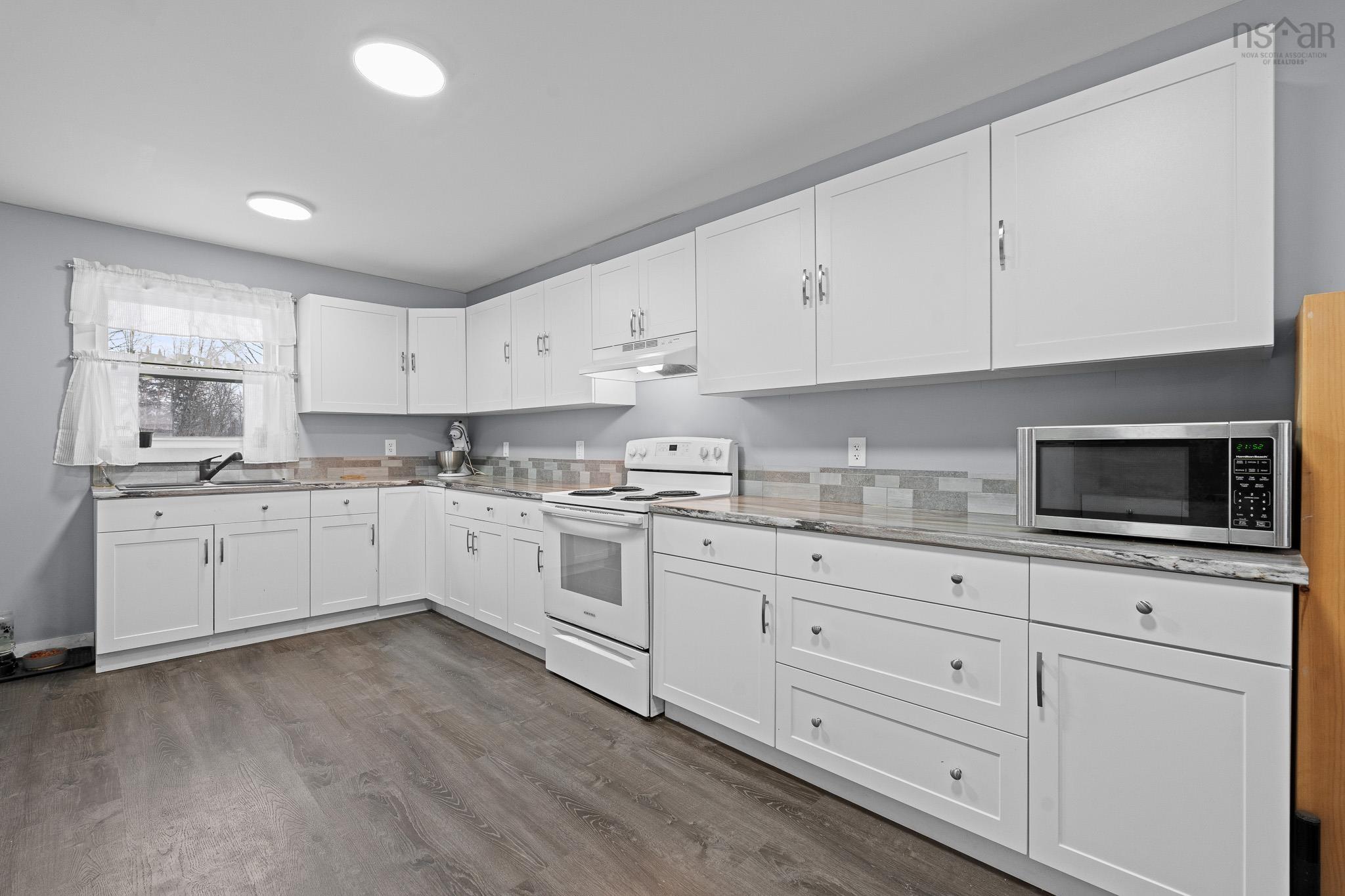 $749,900.00: 309 Ashland Road, Martock