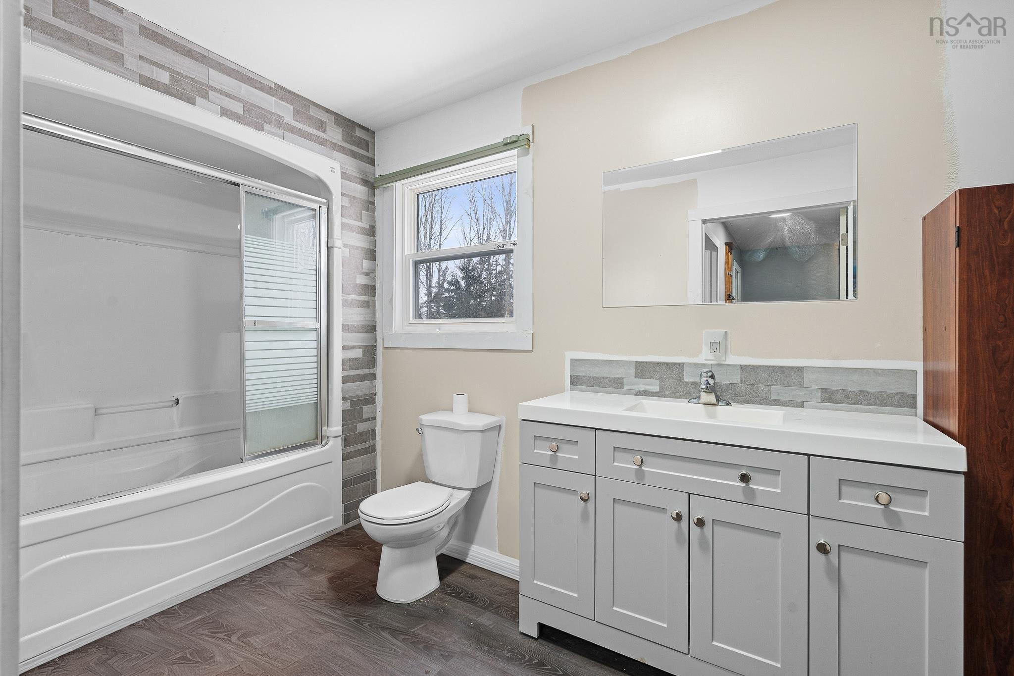 $749,900.00: 309 Ashland Road, Martock