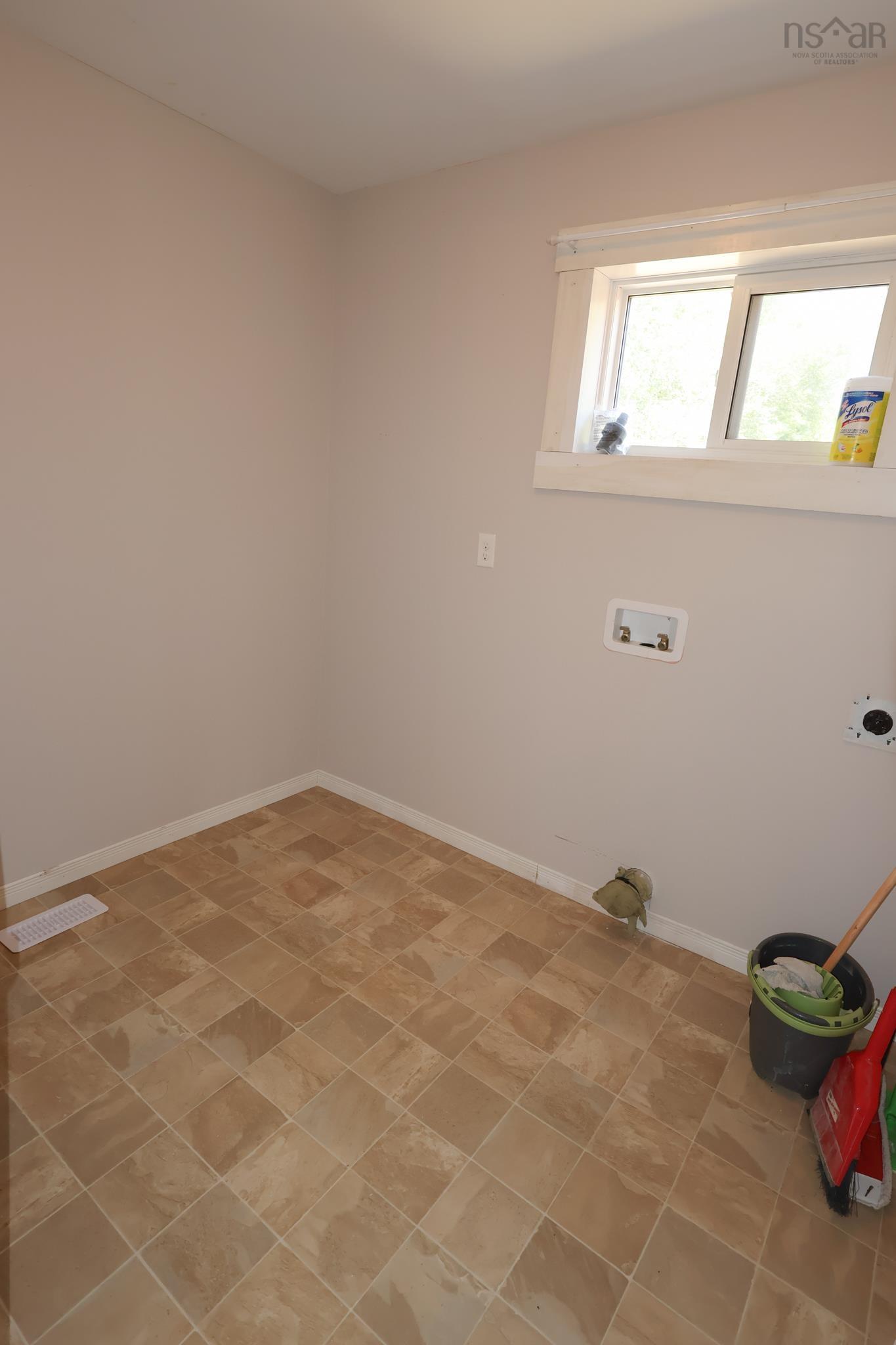 $279,900.00: 10524 Highway 8, Harmony Mills