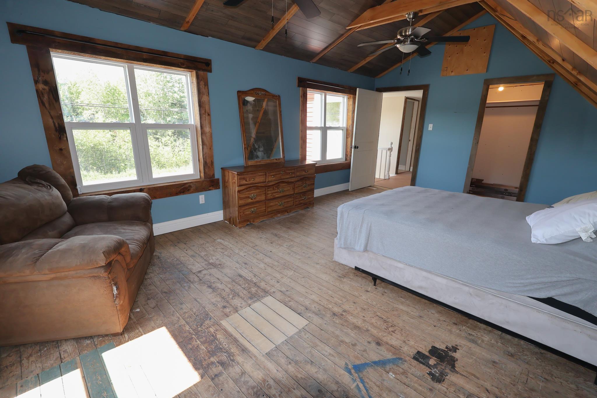 $279,900.00: 10524 Highway 8, Harmony Mills