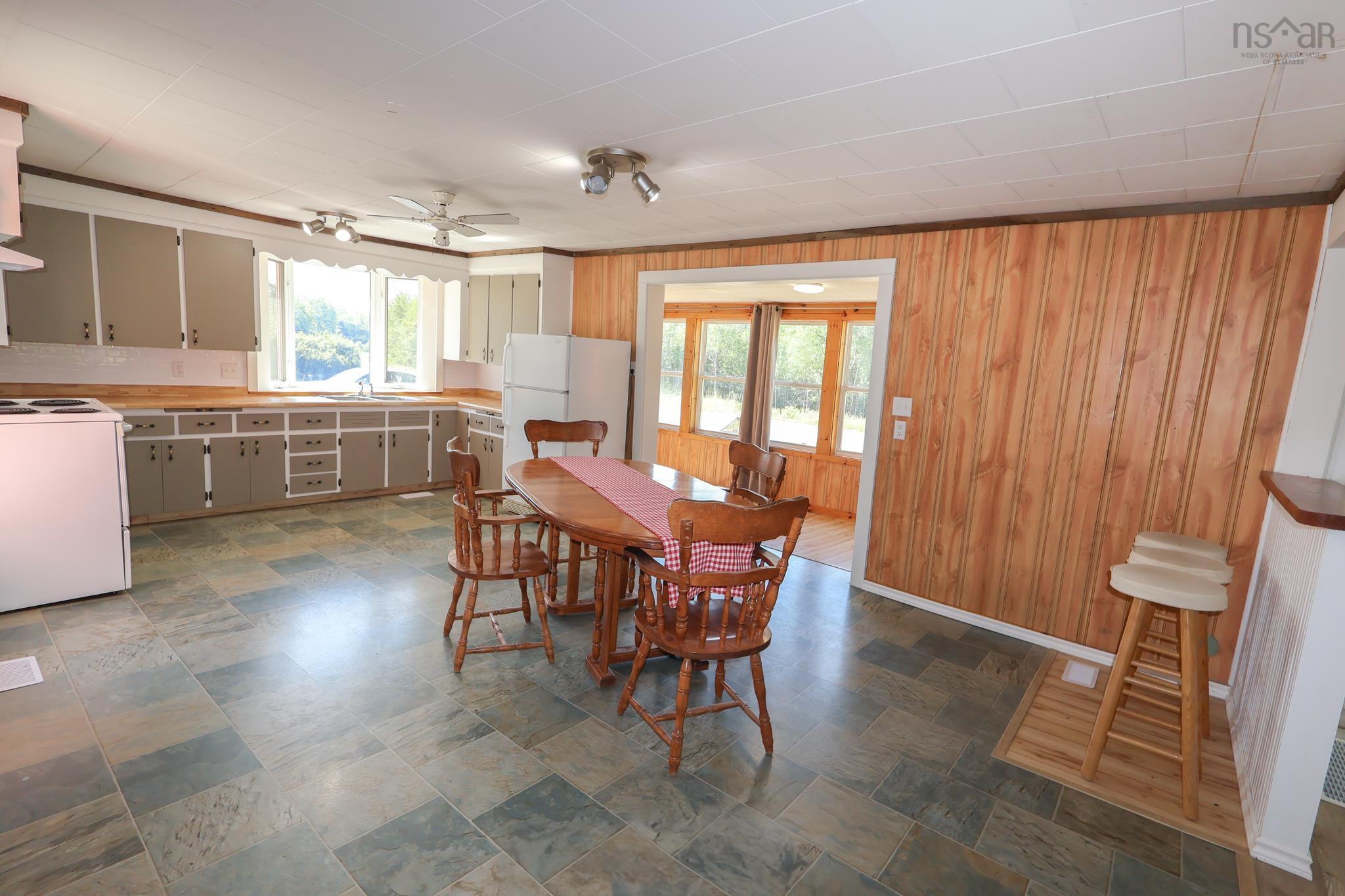 $279,900.00: 10524 Highway 8, Harmony Mills