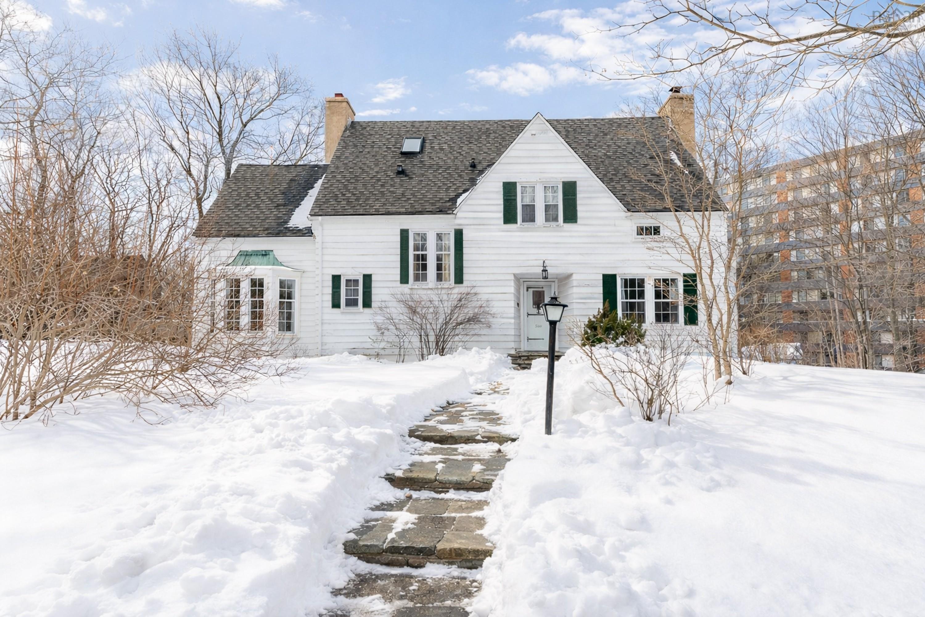 $2,499,900.00: 5661 Ogilvie Street, Halifax