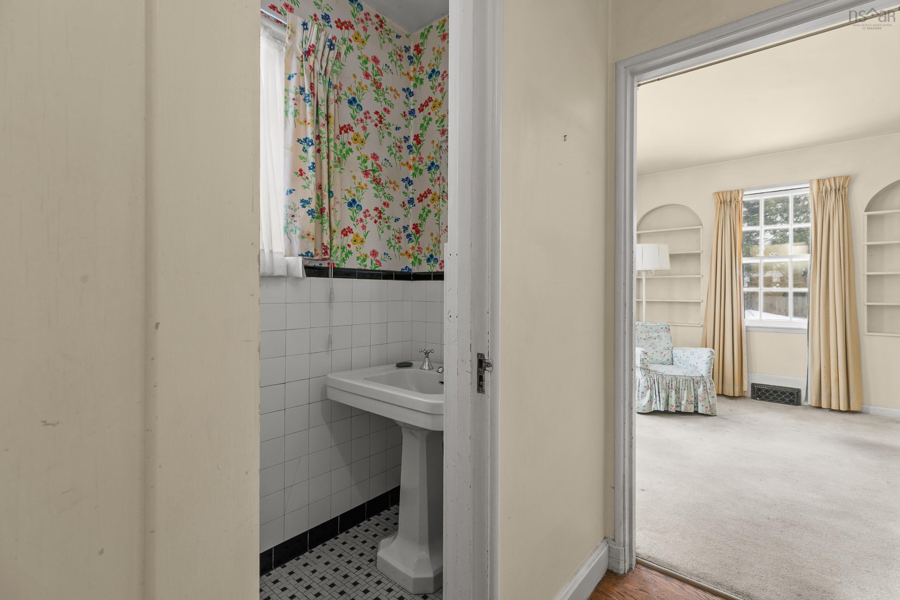 $2,499,900.00: 5661 Ogilvie Street, Halifax