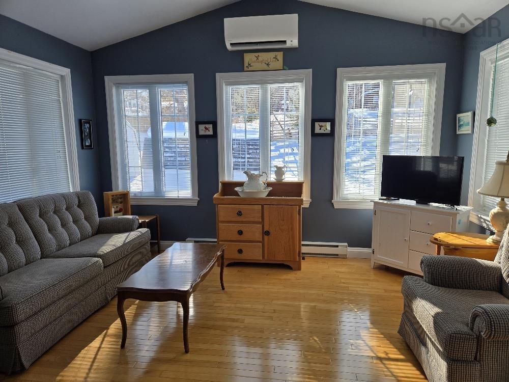 $359,900.00: 100 Higgins Street, Truro