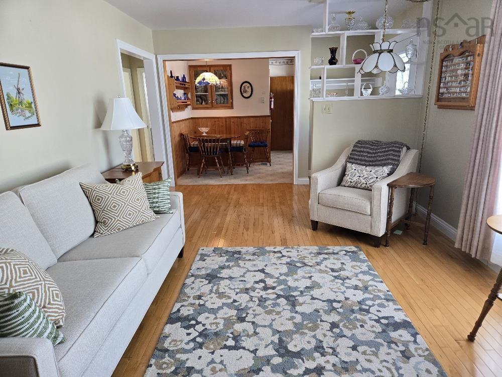 $359,900.00: 100 Higgins Street, Truro