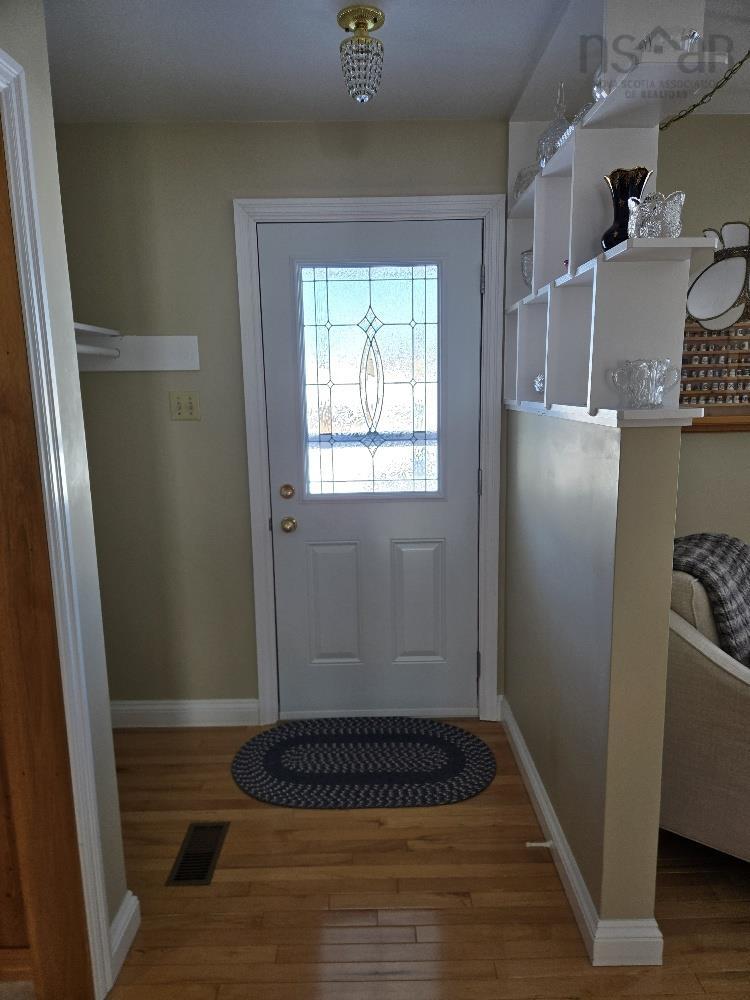 $359,900.00: 100 Higgins Street, Truro