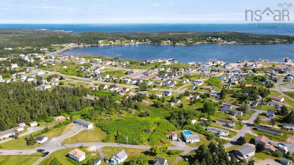 $13,500.00: Kent Street, Louisbourg