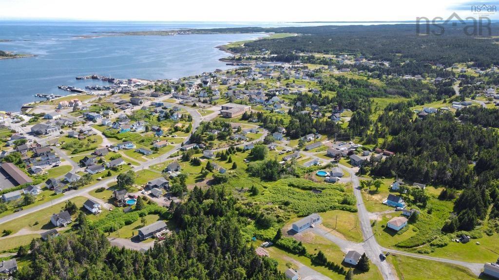 $13,500.00: Kent Street, Louisbourg