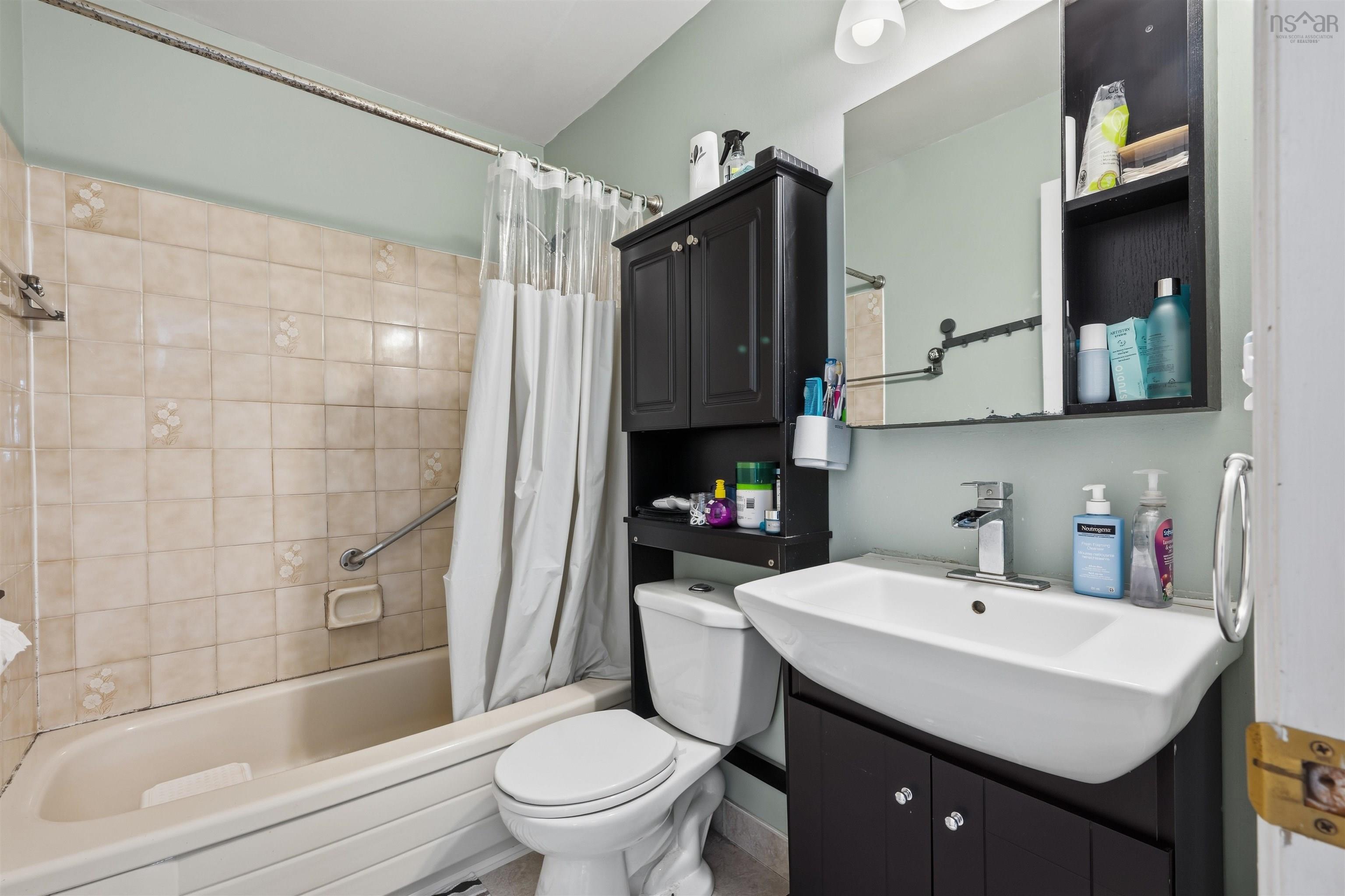 201 131 Farnham Gate Road, Halifax, NS (MLS 202603660)