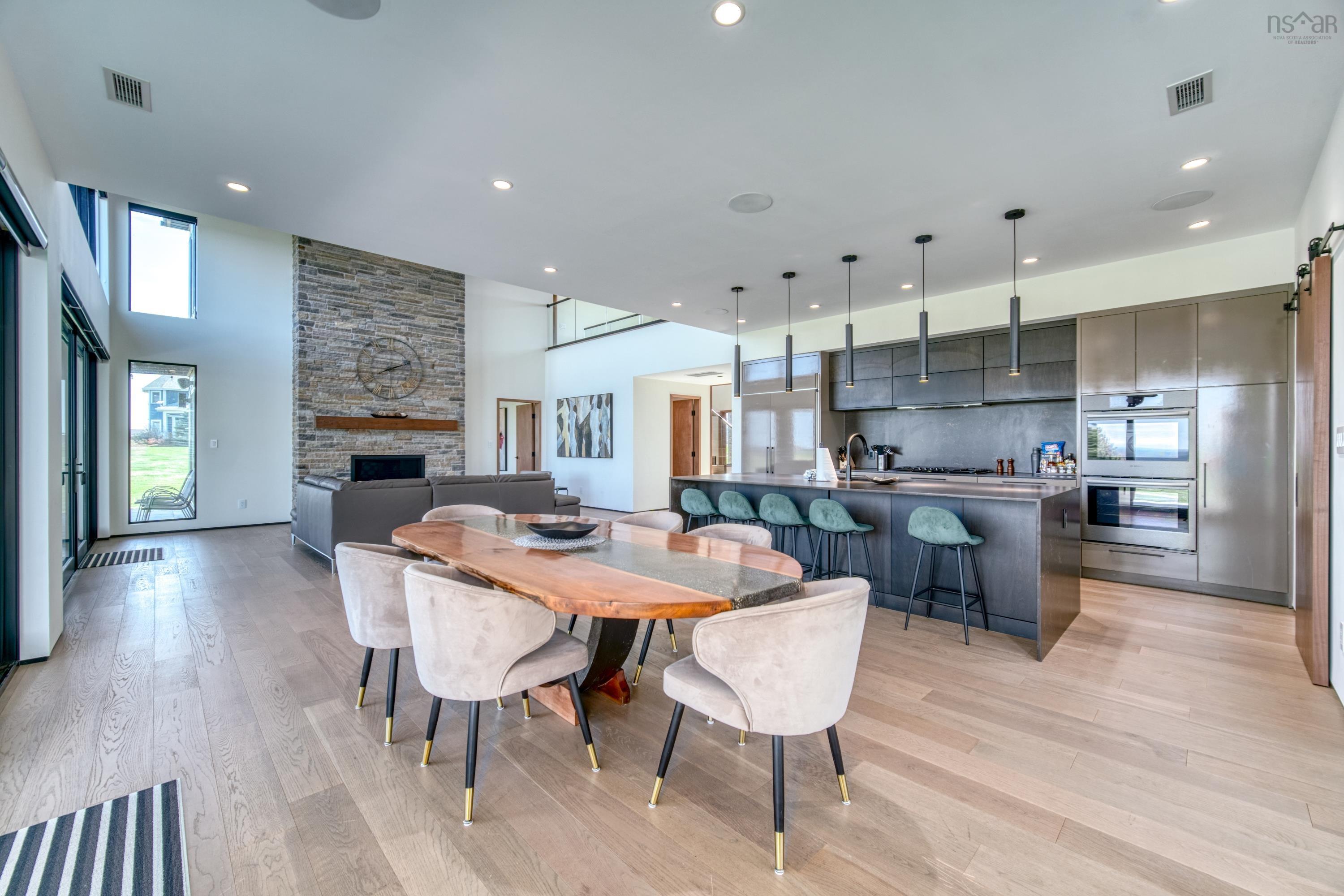 $2,649,000.00: 200 Harbourside, Fox Harbour