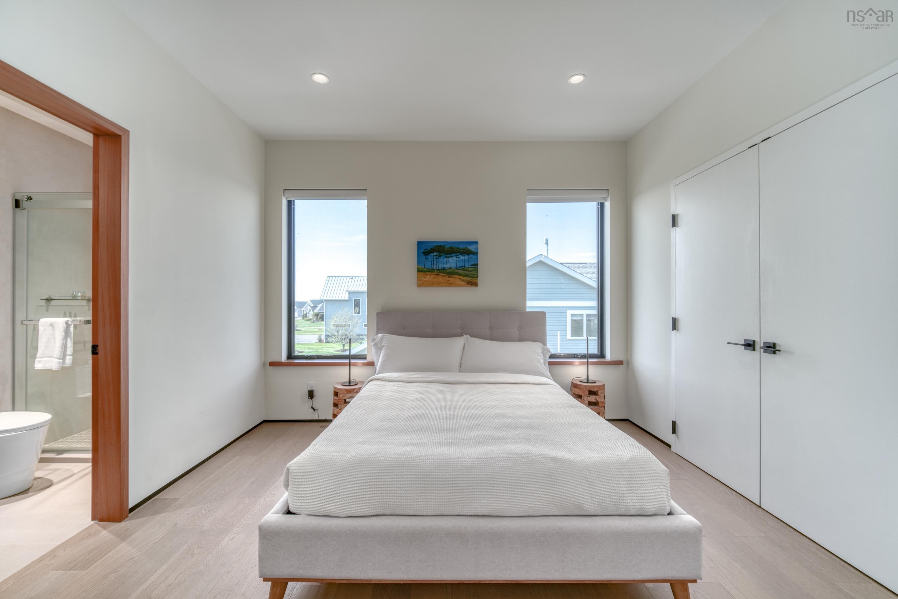 $2,649,000.00: 200 Harbourside, Fox Harbour