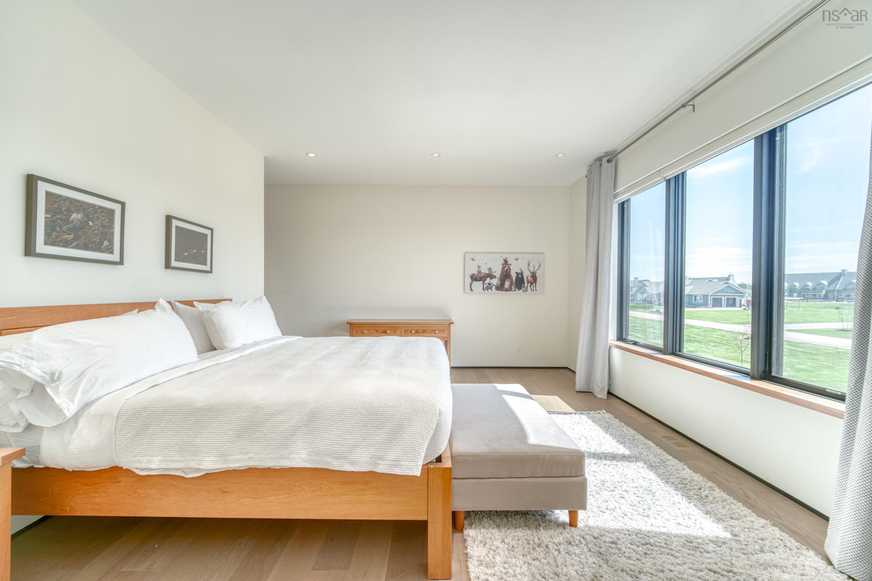 $2,649,000.00: 200 Harbourside, Fox Harbour